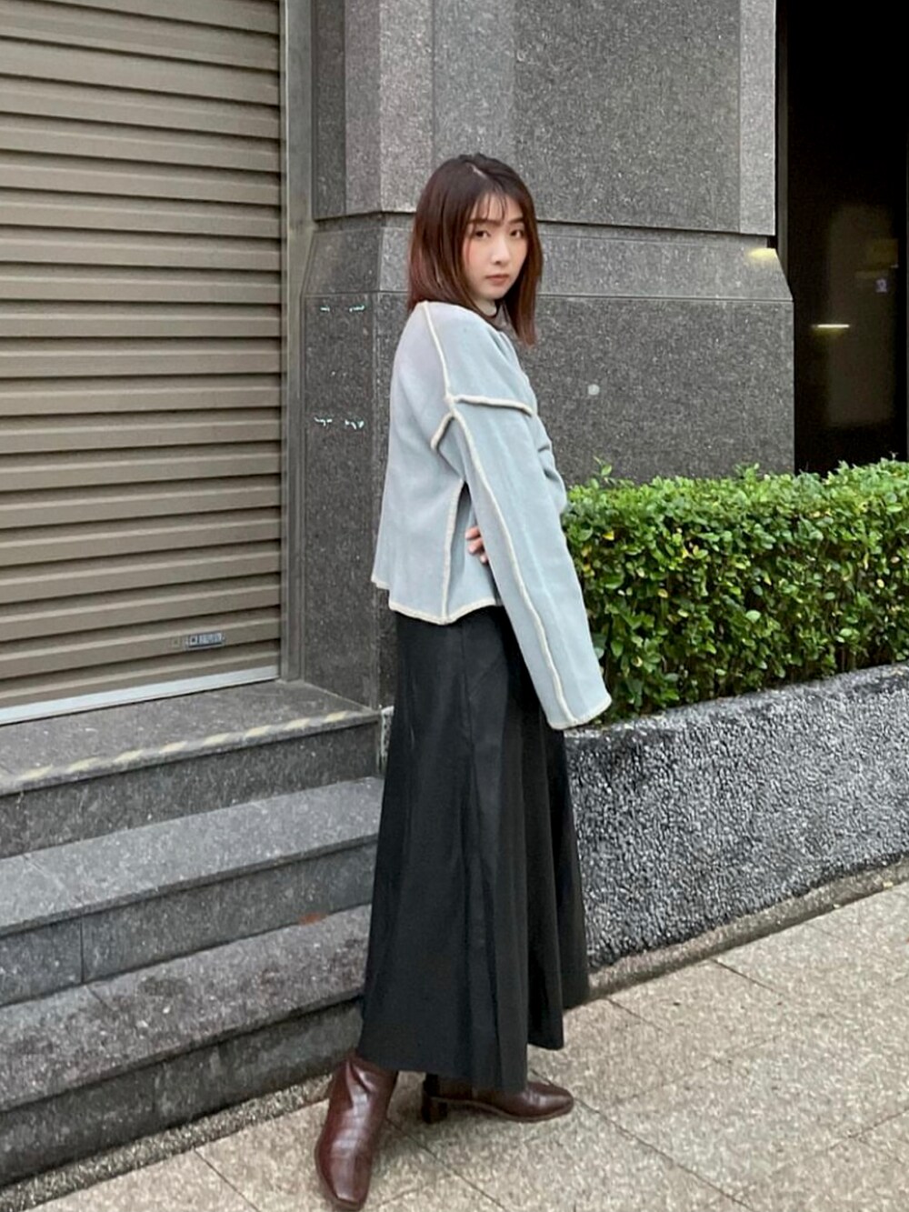 「ootd、LOWRYS FARM、JEANASiS、gracegift、kbf_ootd、KBF+」｜「LOWRYS FARMのアイテム（トップス、ベージュ系）」を使った、🟣Jocelyn Lin 💐さん（レディース・163cm）の冬コーディネートの2枚目の写真