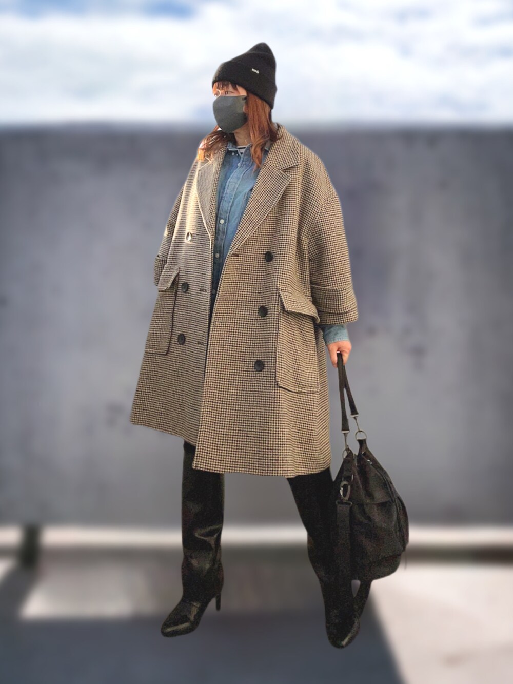 「大人カジュアル、休日スタイル、ニット帽、ボーダー、デニムシャツ、コート、チェック、スキニー、ブーツ、ワイドシャフトブーツ、ショルダーバッグ、レイヤードスタイル、低身長、低身長コーデ、春のおしゃ見えテクニック」｜「SLOBE citron.のSLOBE citron. BIG ラペルコート◆（その他アウター、ブラウン系）」を使った、…natsuho…さん（レディース・154cm）の春コーディネートの4枚目の写真