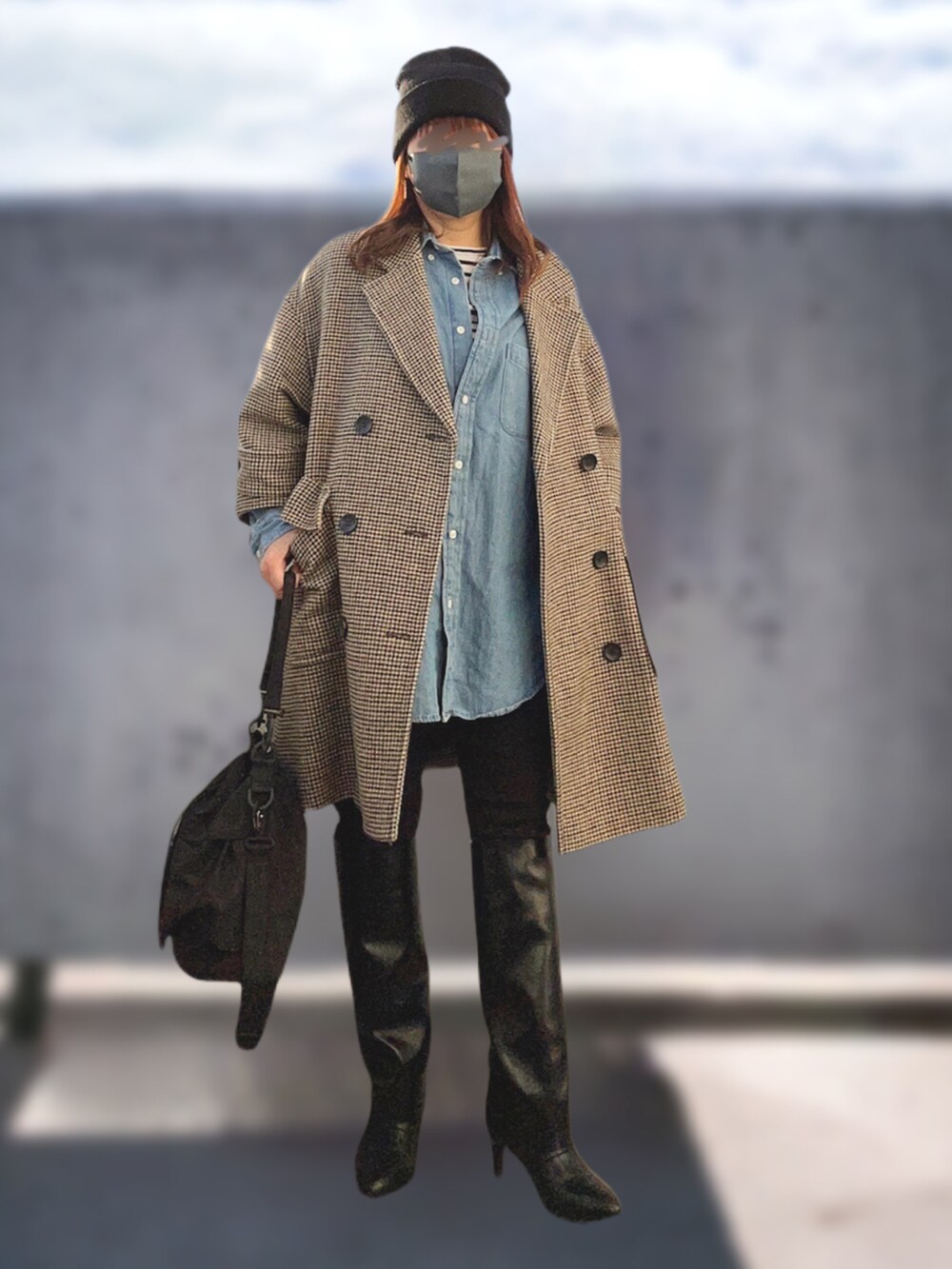 「大人カジュアル、休日スタイル、ニット帽、ボーダー、デニムシャツ、コート、チェック、スキニー、ブーツ、ワイドシャフトブーツ、ショルダーバッグ、レイヤードスタイル、低身長、低身長コーデ、春のおしゃ見えテクニック」｜「SLOBE citron.のSLOBE citron. BIG ラペルコート◆（その他アウター、ブラウン系）」を使った、…natsuho…さん（レディース・154cm）の春コーディネートの3枚目の写真
