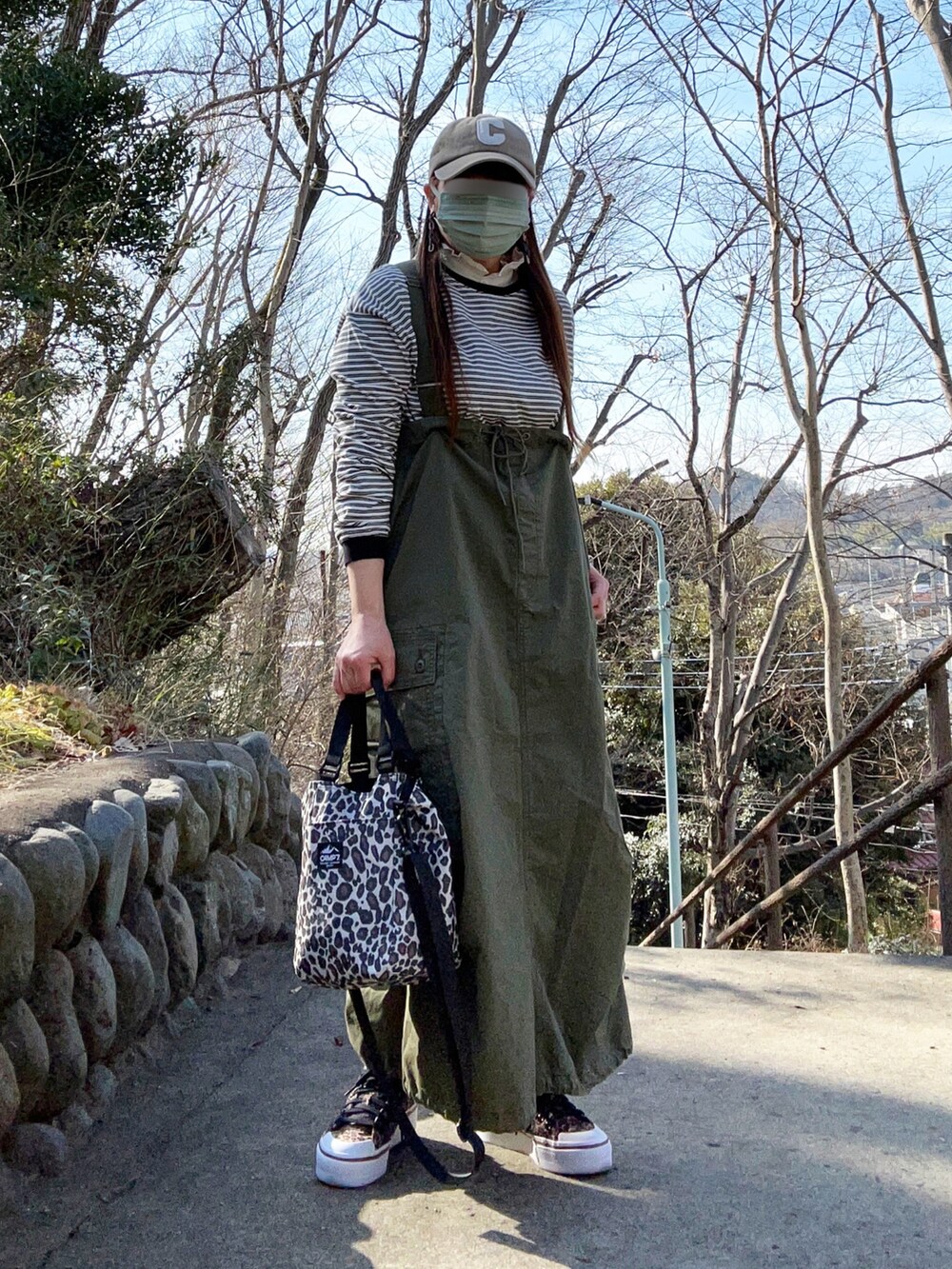 「大人カジュアル、休日スタイル、春服デビュー宣言、春コーデ、レイヤードスタイル、キャップ、ボーダー、パラシュートスカート、アニマル柄、レオパード、スニーカー、厚底シューズ、adidas、低身長コーデ、スウィーツ同盟会」|「SHEINのアイテム(キャップ、ベージュ系)」を使った、…natsuho…さん(レディース・154cm)の春コーディネートの2枚目の写真
