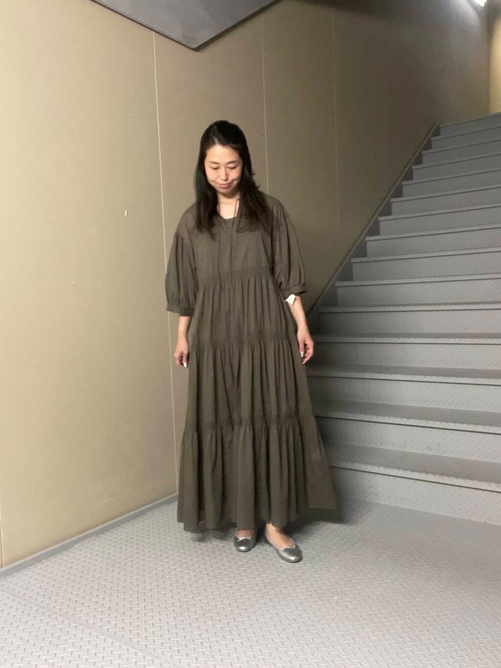 「シンプルコーデ、サニーレーベル、夏、sonny、新作アイテム、もうすぐ夏」｜「TEMPERATEのTEMPERATE　EMMA GLITTER（レインシューズ、シルバー系）」を使った、Manaさん（レディース・161cm）の春コーディネートの3枚目の写真