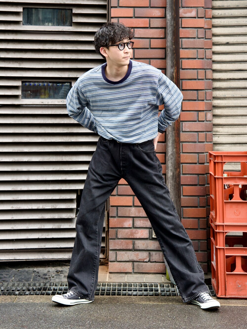 「WEARyouthコーデ、シンプルコーデ、デニム、メガネ男子、キレイめカジュアル、休日スタイル、ロンT、タックイン、ボーダー、韓国ファッション、コンバース、古着MIX、プチプラ」｜「MONKEY TIMEの＜monkey time＞ JACQUARD MLT/BOR CN LONG SLEEVE/カットソー（Tシャツ/カットソー、ブルー系）」を使った、 ごりゅーさん（メンズ・177cm）の夏コーディネートの2枚目の写真