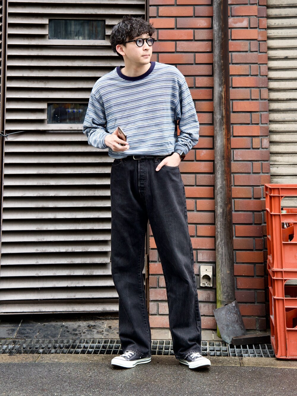 「WEARyouthコーデ、シンプルコーデ、デニム、メガネ男子、キレイめカジュアル、休日スタイル、ロンT、タックイン、ボーダー、韓国ファッション、コンバース、古着MIX、プチプラ」｜「MONKEY TIMEの＜monkey time＞ JACQUARD MLT/BOR CN LONG SLEEVE/カットソー（Tシャツ/カットソー、ブルー系）」を使った、 ごりゅーさん（メンズ・177cm）の夏コーディネートの3枚目の写真