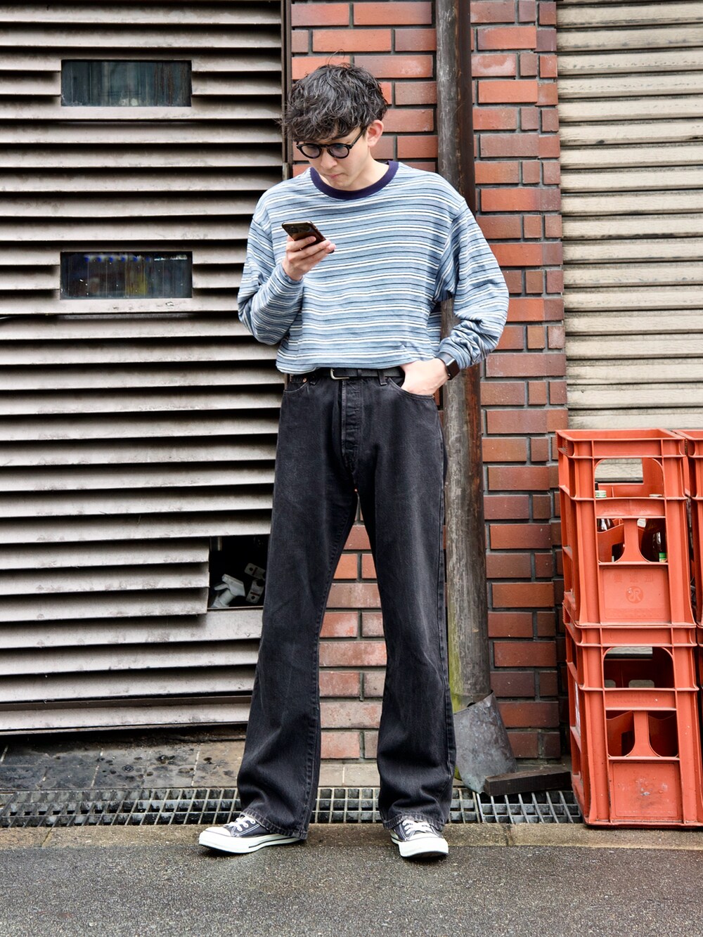 「WEARyouthコーデ、シンプルコーデ、デニム、メガネ男子、キレイめカジュアル、休日スタイル、ロンT、タックイン、ボーダー、韓国ファッション、コンバース、古着MIX、プチプラ」｜「MONKEY TIMEの＜monkey time＞ JACQUARD MLT/BOR CN LONG SLEEVE/カットソー（Tシャツ/カットソー、ブルー系）」を使った、 ごりゅーさん（メンズ・177cm）の夏コーディネートの4枚目の写真
