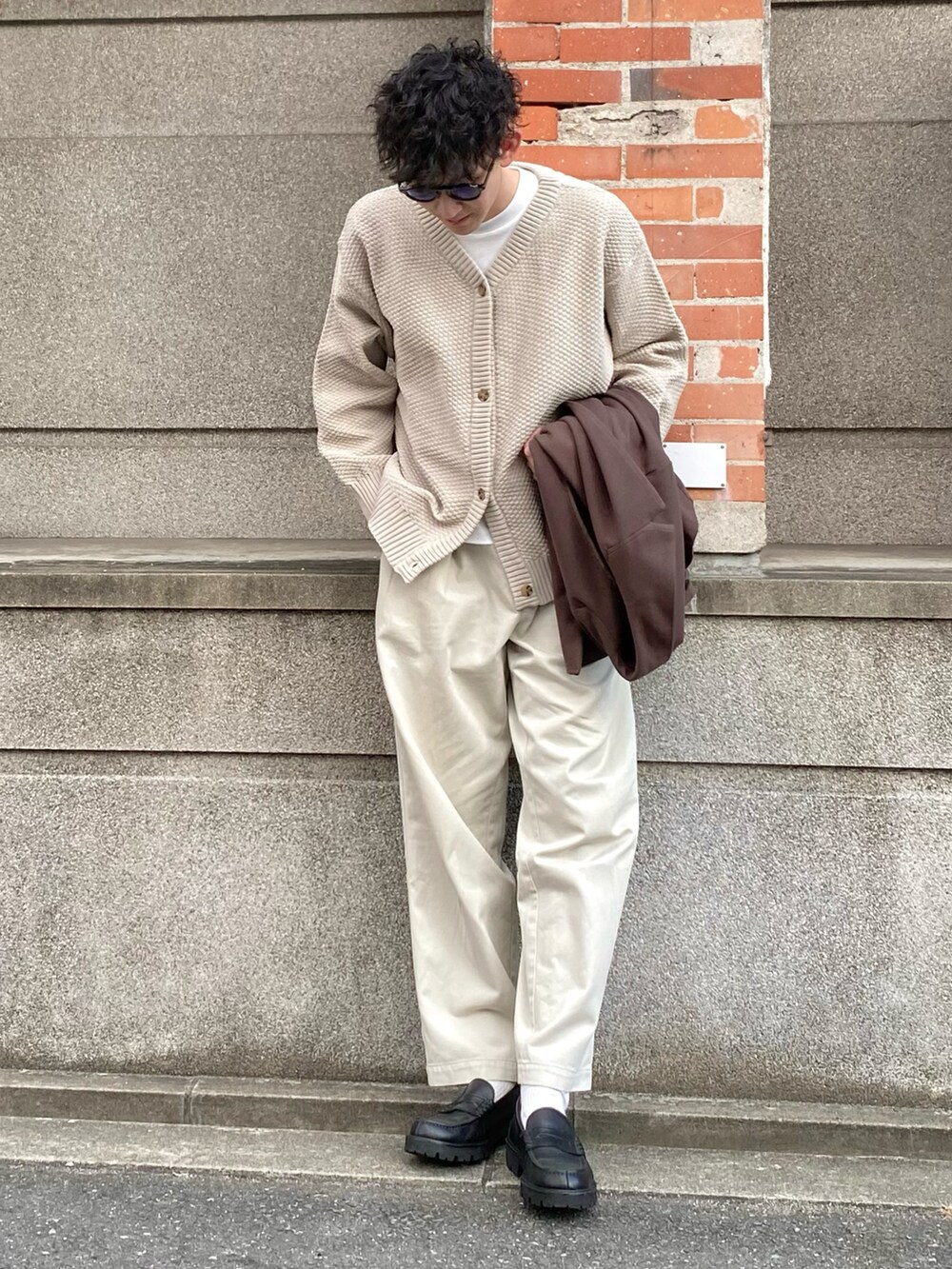 T/Rリラックスストレッチニットセットアップを使った人気ファッション