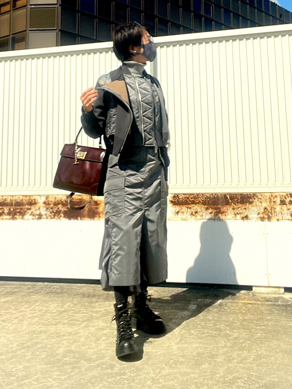 「sacai、CELINE、celinebag、セリーヌバッグ、sacai luck、今日のコーデ、リラックススタイル、大人コーデ、MA-1、アウター、50代ファッション」｜「CELINEのアイテム（バッグ、ブラウン系）」を使った、sanさん（レディース・161cm）の春コーディネートの2枚目の写真