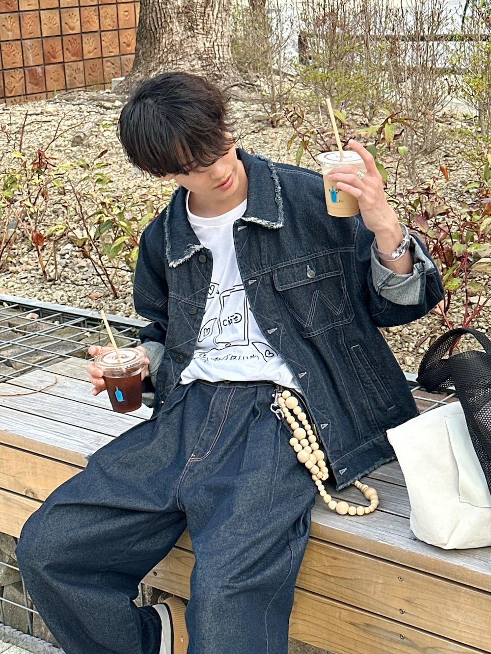おやすみくん💤｜Onitsuka Tigerのスニーカーを使った