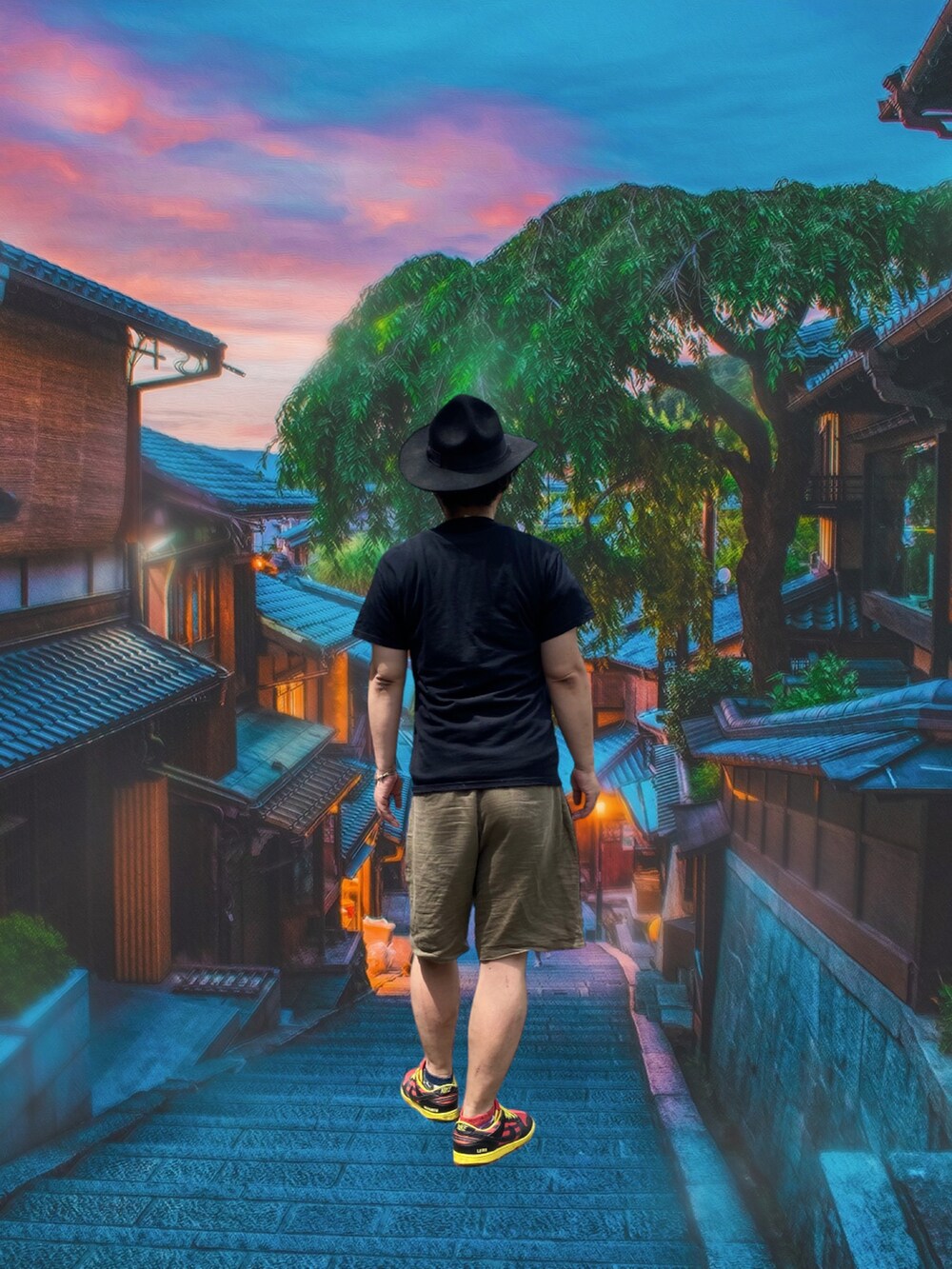 レッド系のスニーカー、ブラック系のTシャツ/カットソー、シルバー系のブレスレットを着用したメンズの春コーディネートの2枚目の写真