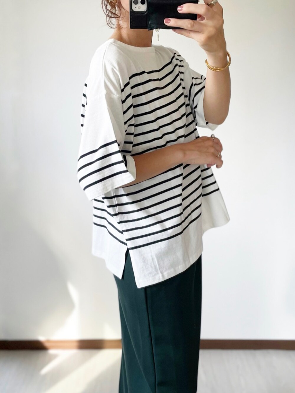 「NOFALL sangoのアイテム（Tシャツ/カットソー、その他）」を使った、kaochocoさん（レディース・161cm）の夏コーディネートの3枚目の写真