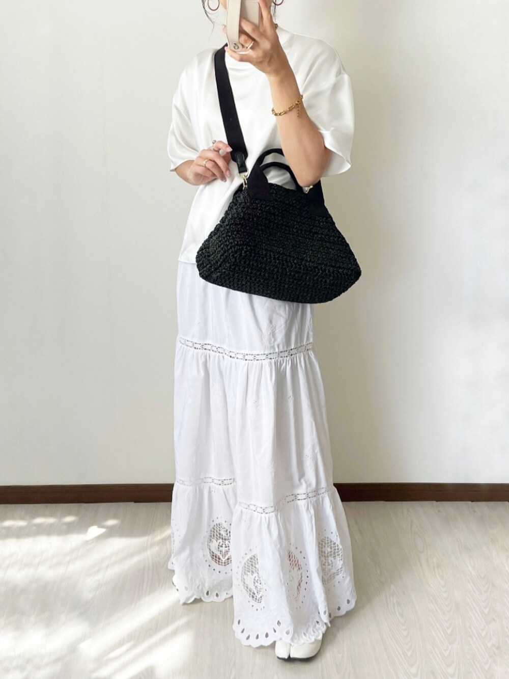 「HAYNIの【HAYNI / ヘイニ】 2wayかごバッグ トート ショルダーバッグ ガブカM（A/細ショルダー）（ショルダーバッグ、ブラック系）」を使った、kaochocoさん（レディース・161cm）の春コーディネートの3枚目の写真