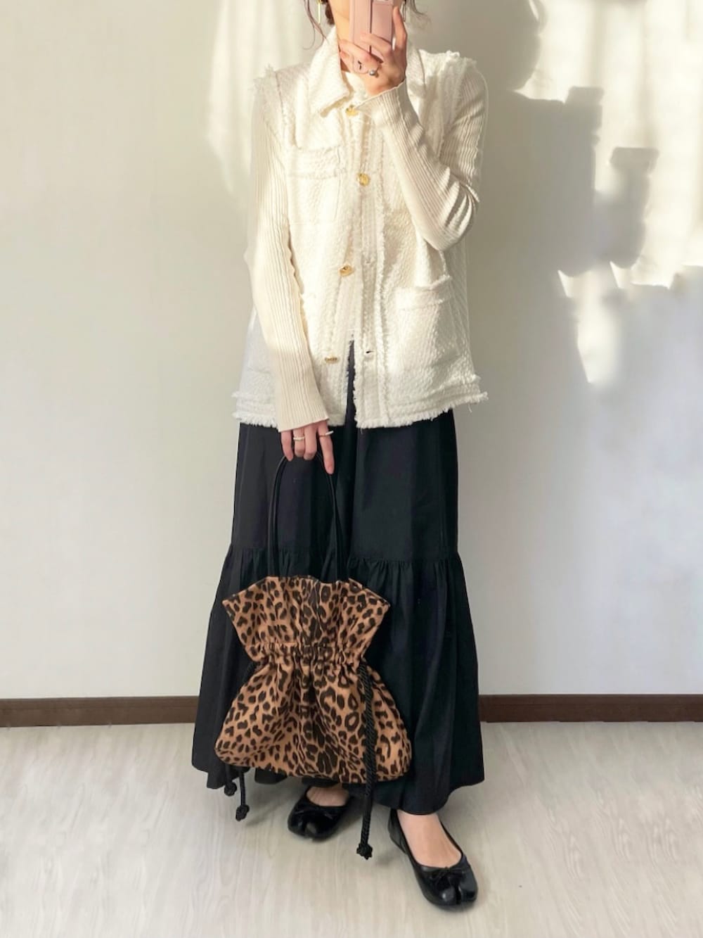 「HAYNIのGosare-m ゴサレMサイズ（トートバッグ、その他）」を使った、kaochocoさん（レディース・161cm）の春コーディネートの2枚目の写真