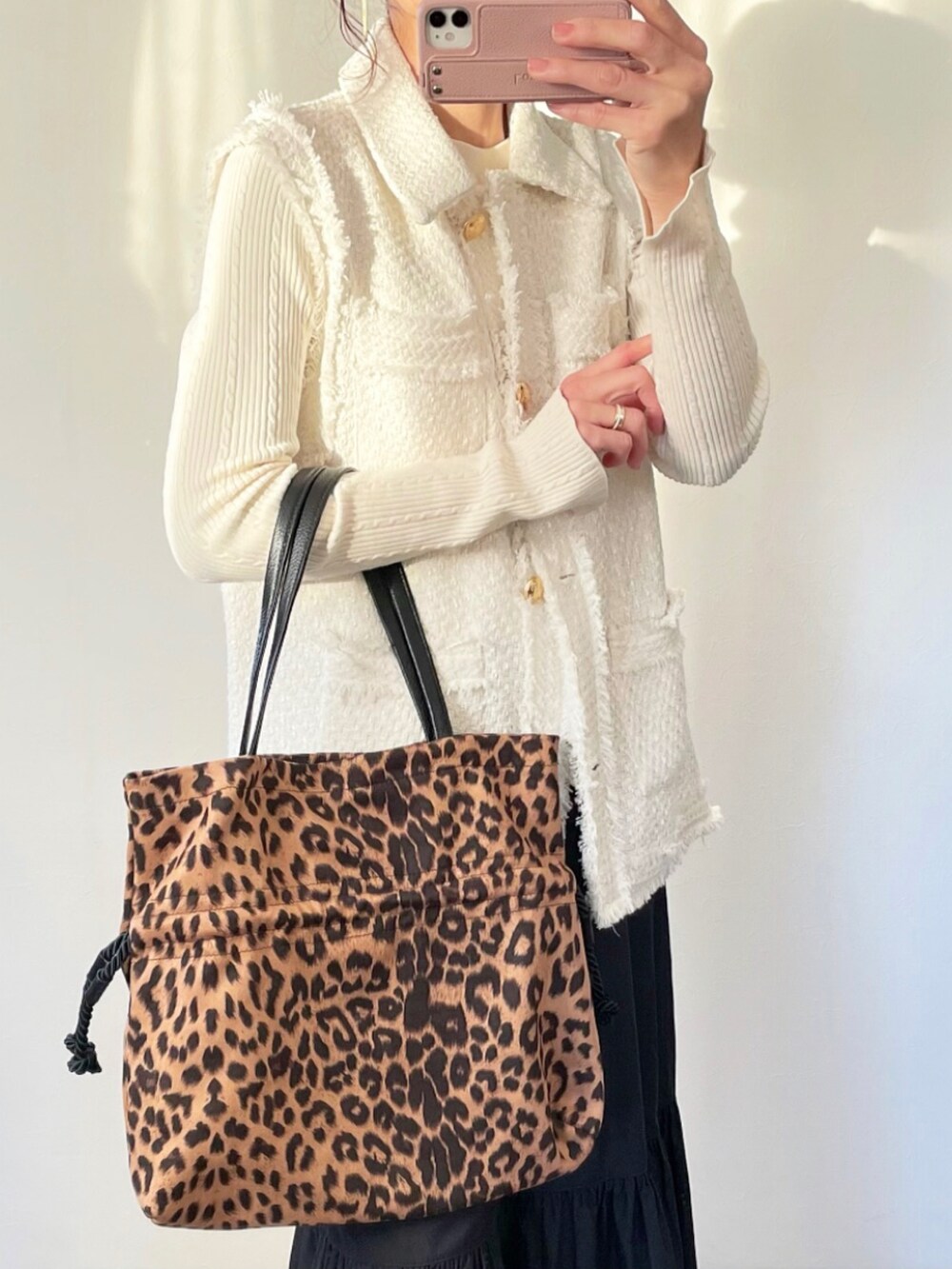 「HAYNIのGosare-m ゴサレMサイズ（トートバッグ、その他）」を使った、kaochocoさん（レディース・161cm）の春コーディネートの5枚目の写真