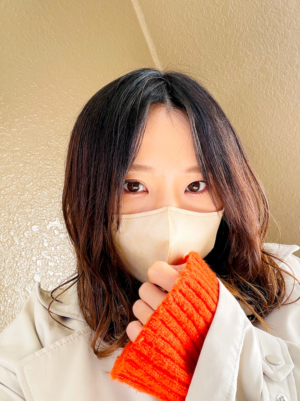 「服とコスメでなりたい自分に、クリスマスに着たい服、ショートブーツ、ショートパンツ、レザーパンツ、トレンチコート」｜「dazzlinのサイドゴアショートブーツ（ブーツ、ブラック系）」を使った、かすみんさん（レディース・153cm）の冬コーディネートの3枚目の写真