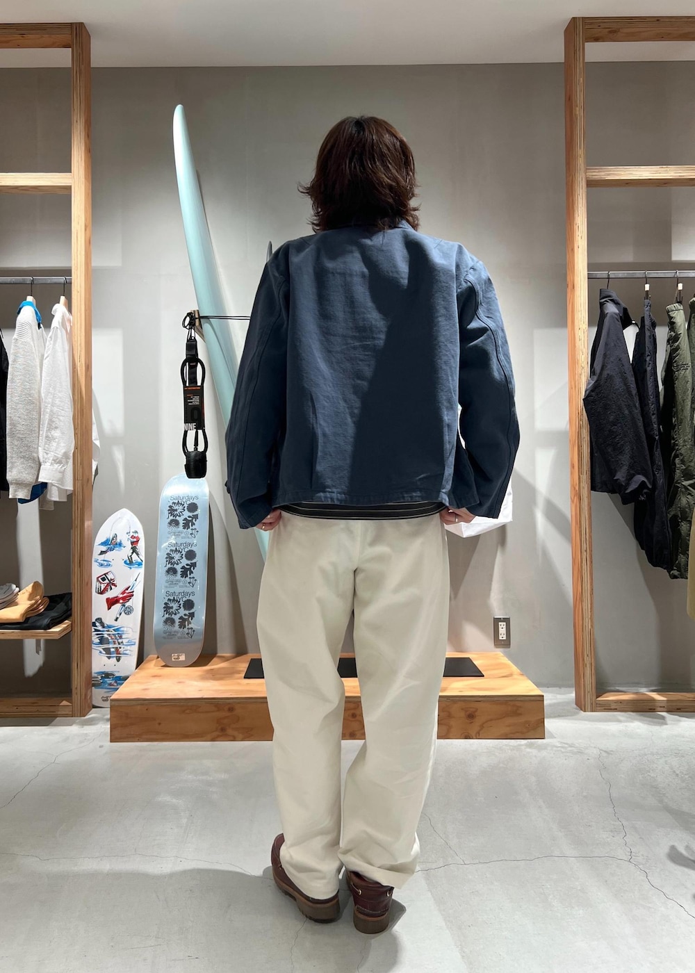 「ブルゾン、ボーダー、ボーダーT、ボーダーTシャツ、ワイドパンツ、京都、Saturdays NYC、初春コーデ、春コーデ、冬コーデ、デートコーデ、お出かけコーデ、旅行コーデ、アウトドアコーデ、カジュアルコーデ」｜「Saturdays NYCのHARRISON G-DYED BLOUSON（その他アウター、ブルー系）」を使った、kippeiさん（メンズ・170cm）の春コーディネートの3枚目の写真