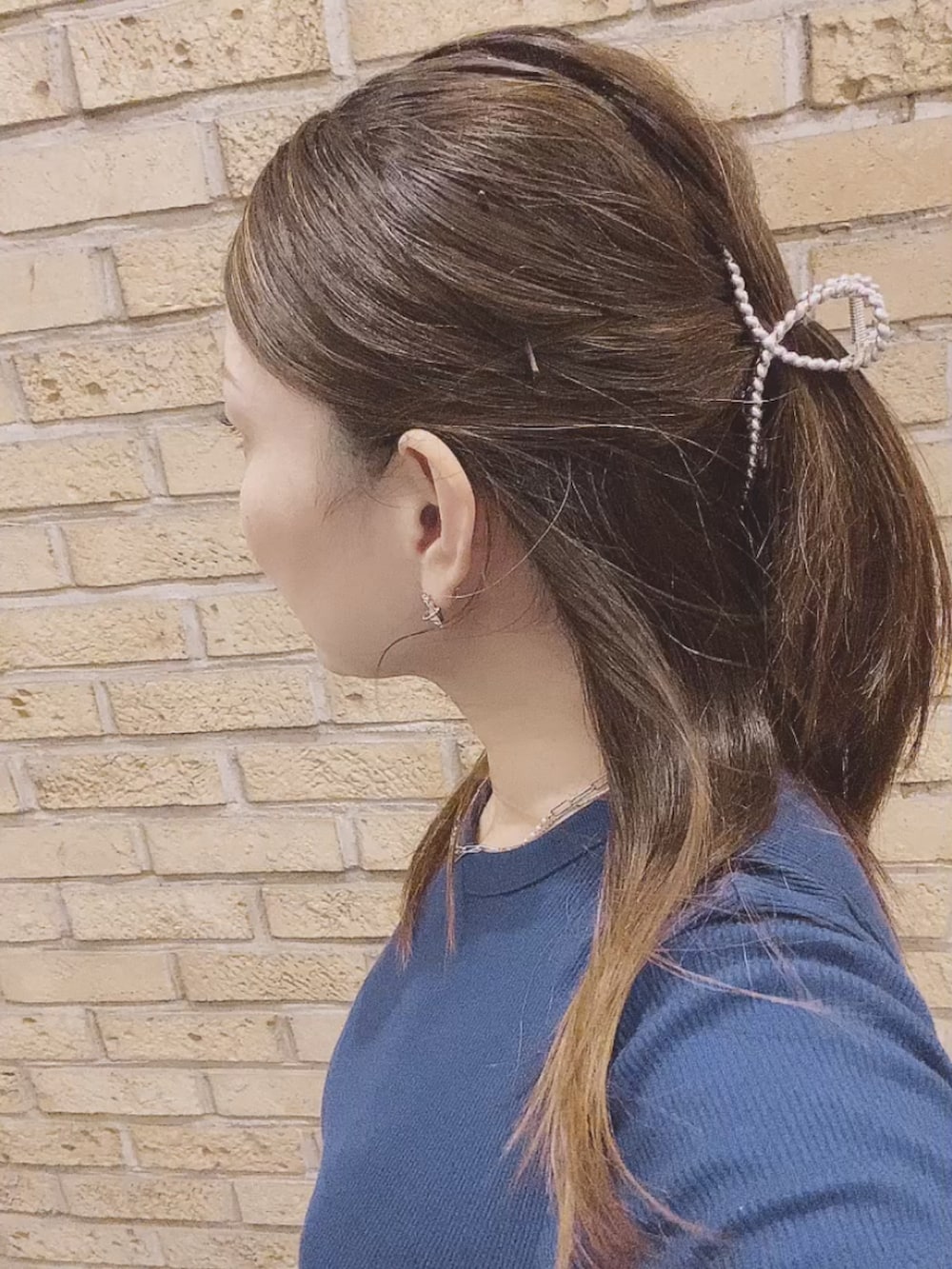 「こすぱっしょん、タッグワイドパンツ、UNIQLO、神パンツ、こすぱっしょんゆりえ」｜「UNIQLOのSサイズ ピタッとしすぎて窮屈で断捨離（Tシャツ/カットソー、ブルー系）」を使った、玲央さん（レディース・160cm）の秋コーディネートの4枚目の写真