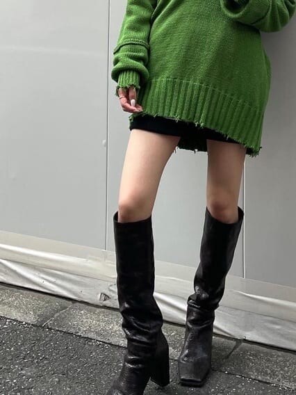 その他のブーツ、その他のブーツを着用したレディースの秋コーディネートの2枚目の写真