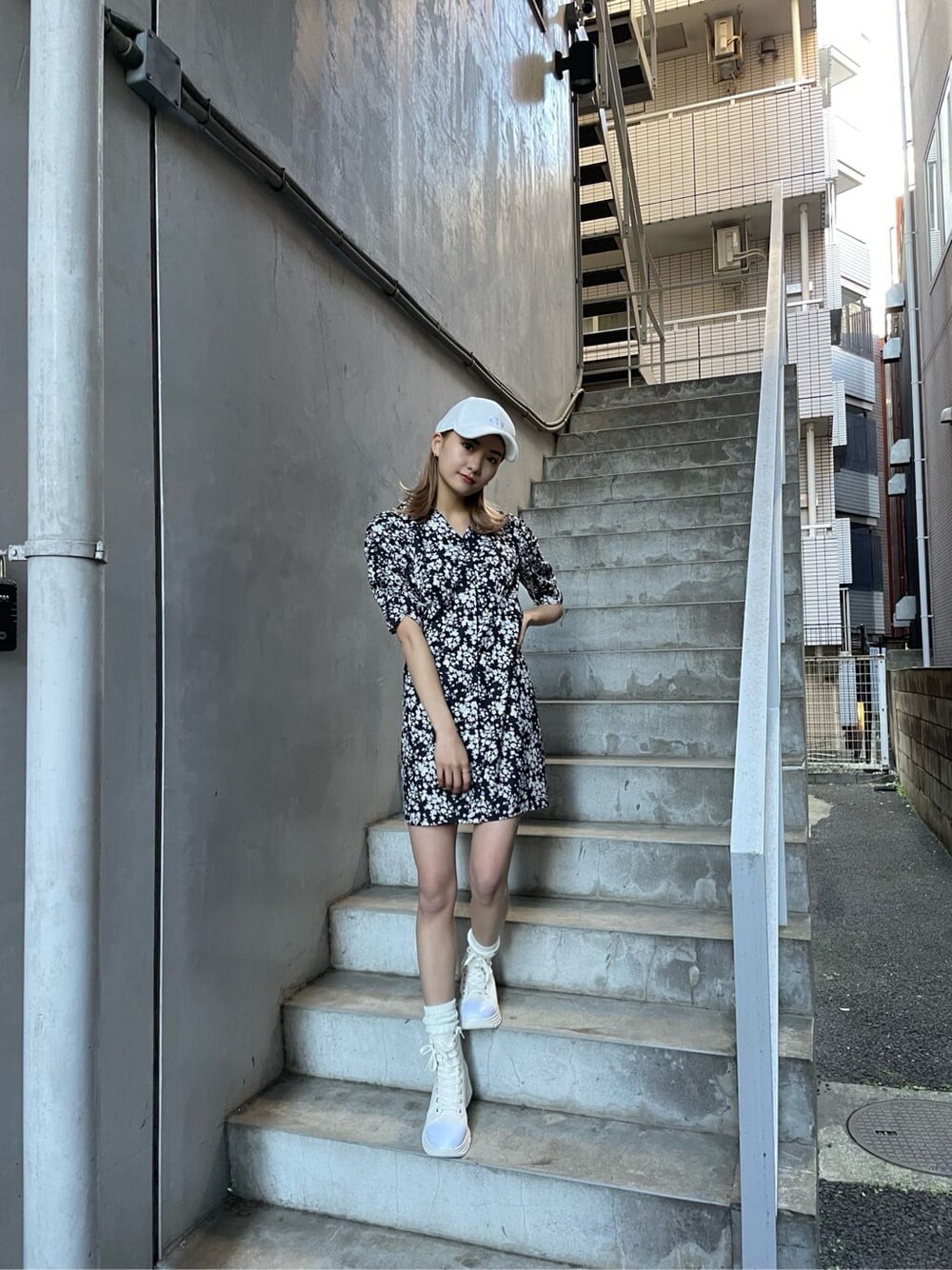 その他のワンピースを着用したレディースの夏コーディネートの3枚目の写真