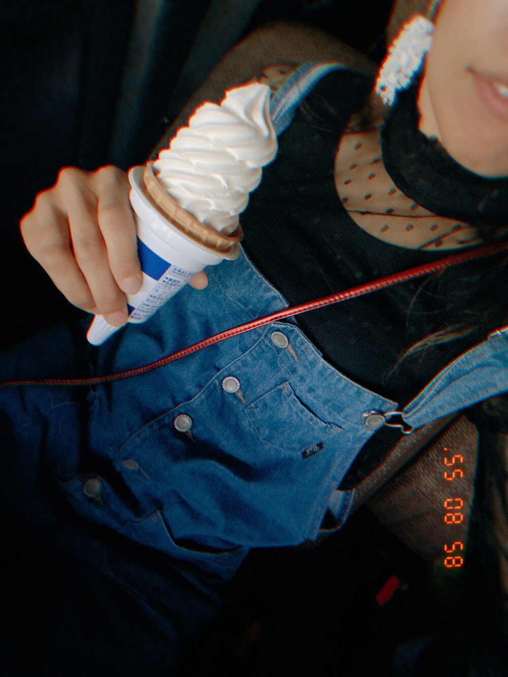 「おでかけ、おでかけコーデ」｜「古着のアイテム（サロペット/オーバーオール、ブルー系）」を使った、まはろさん（レディース・159cm）の秋コーディネートの2枚目の写真