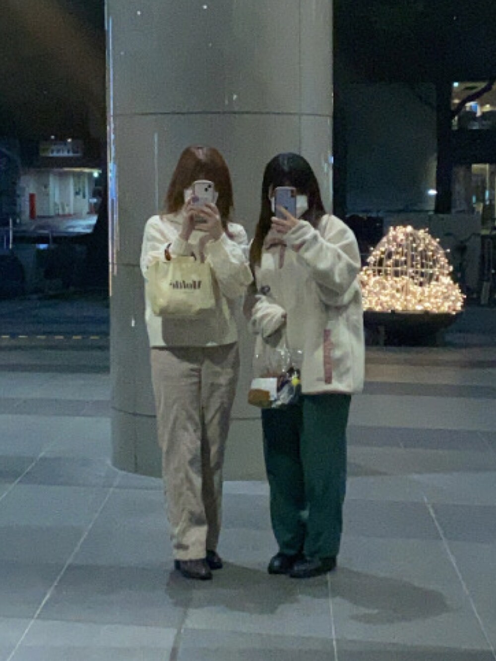 「秋、topofthehil、poly、よしもと」｜「topofthehilのアイテム（パンツ、グリーン系）」を使った、nuaさん（レディース・157cm）の秋コーディネートの2枚目の写真