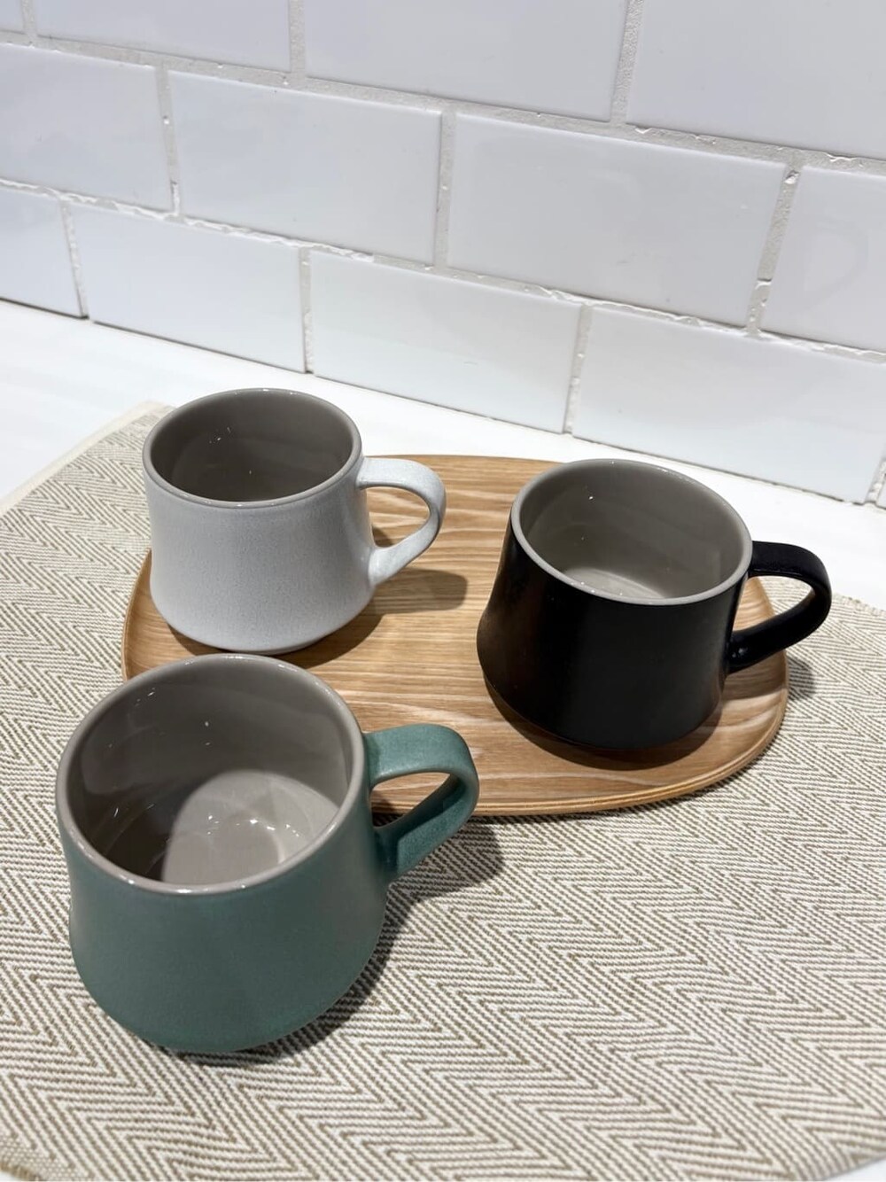 その他の食器、その他の食器、その他のグラス/マグカップ/タンブラーを着用したレディースの冬コーディネートの6枚目の写真