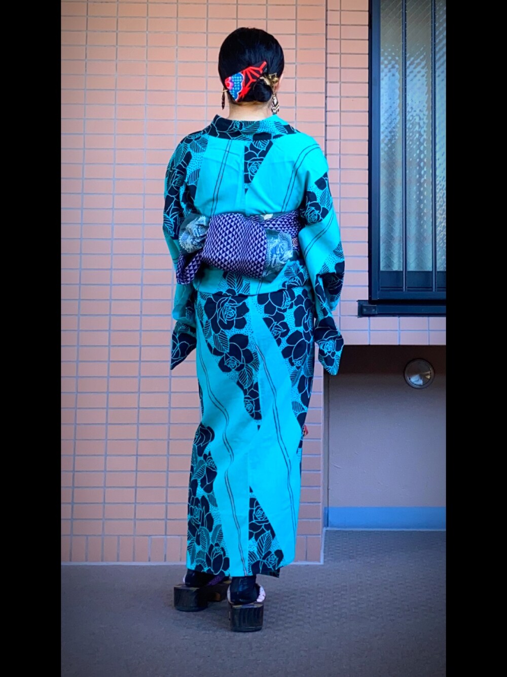 その他のバッグ、その他のその他シューズ、グリーン系の浴衣を着用したレディースの秋コーディネートの2枚目の写真