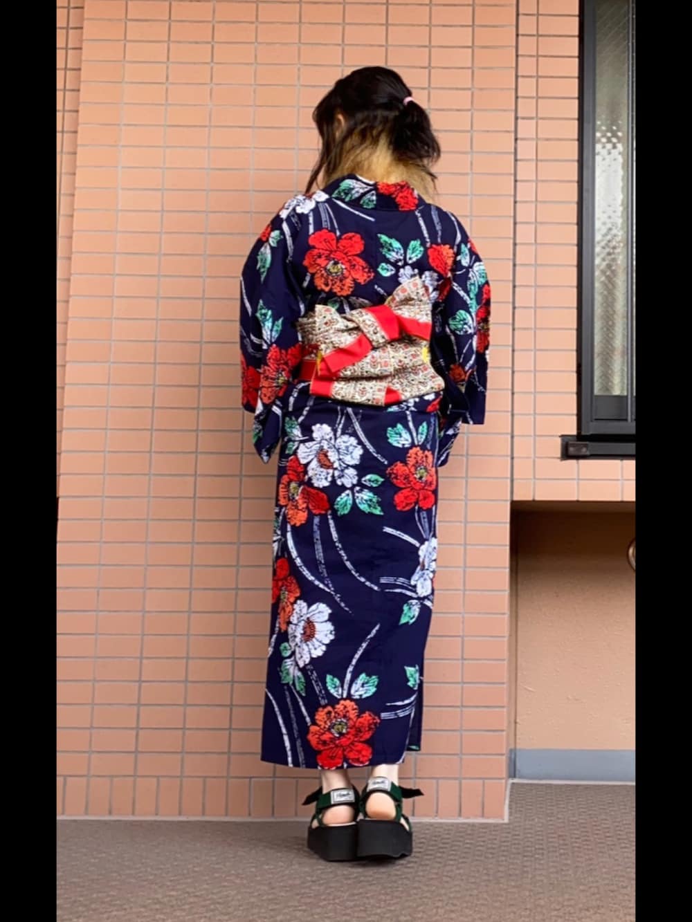 「浴衣、浴衣コーデ、漢字検定3級の実力、浴衣と小鳥と食品サンプルとyosuke展、ローリー過ぎる展示会を考える会」｜「no brandの枝豆(食品サンプル)（イヤリング、グリーン系）」を使った、mrs.nicolmicalsさん（レディース・154cm）の夏コーディネートの2枚目の写真
