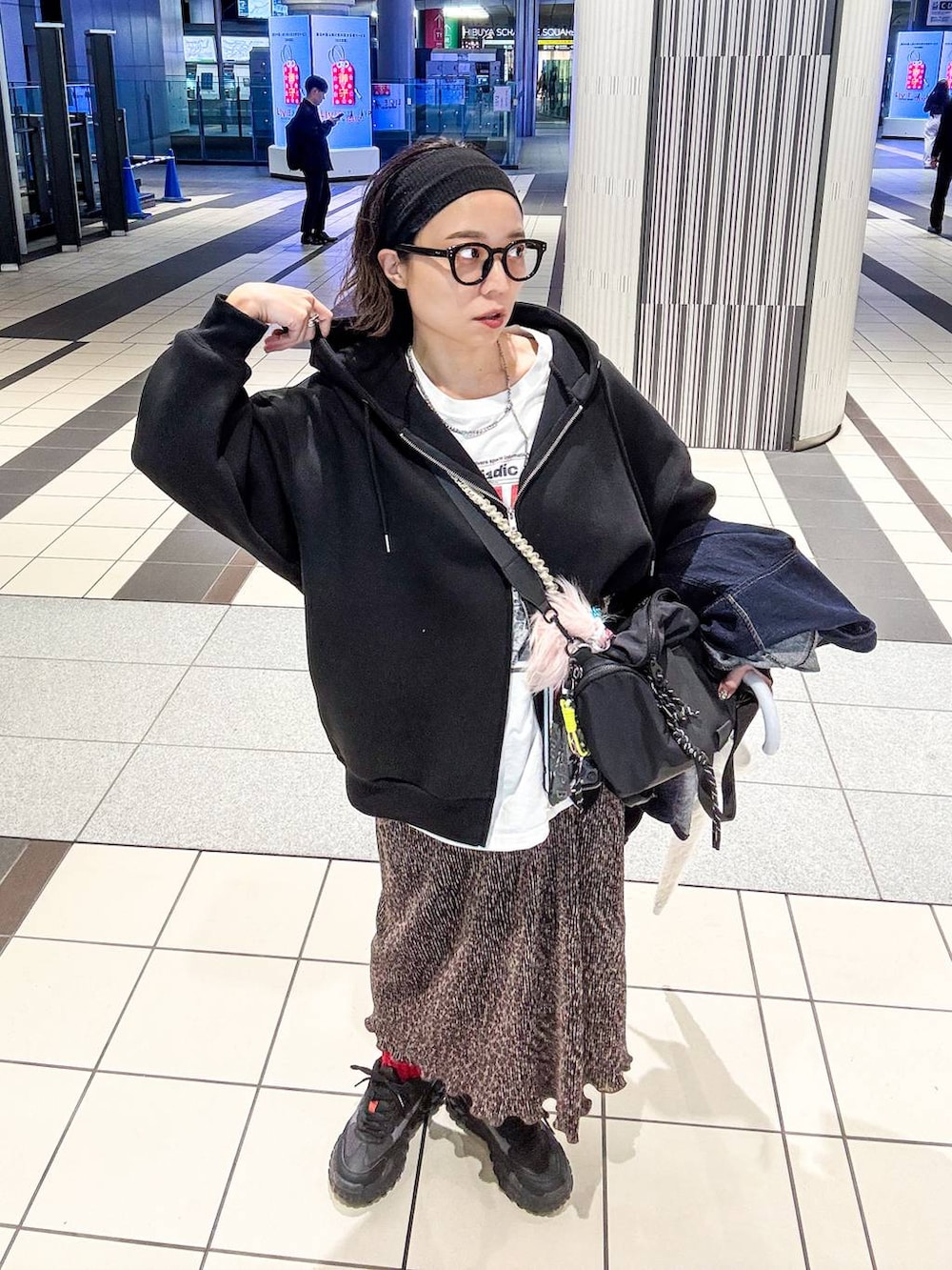 バヤコ(Adastria 本部)｜LEPSIMのパーカーを使ったコーディネート - WEAR