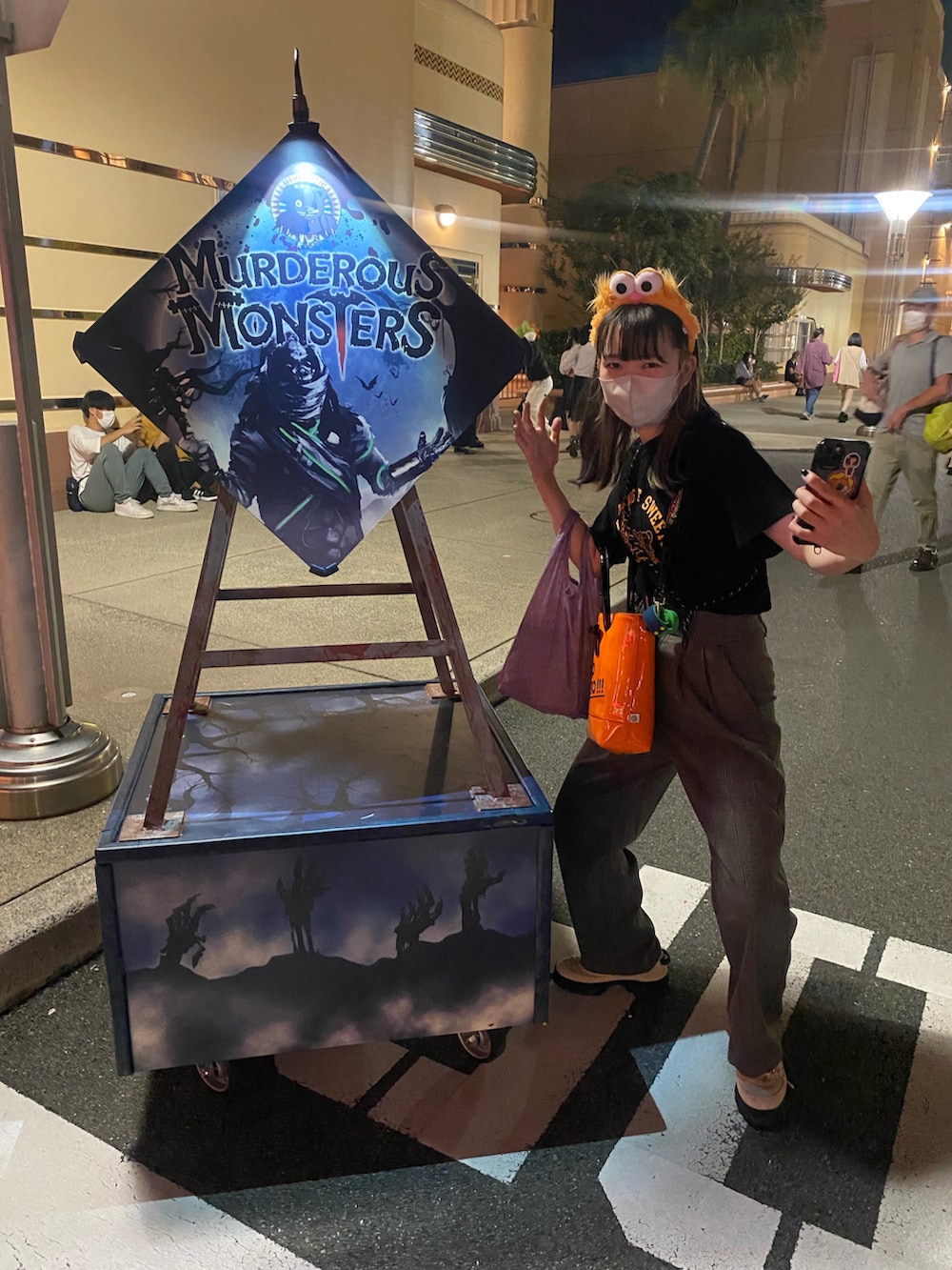 「たべっこどうぶつ、たべっ子どうぶつ、ハロウィンコーデ、USJ、GU」｜「Little sunny biteの『Little sunny bite』No photo shopper bag（ハンドバッグ、オレンジ系）」を使った、アスカスさん（レディース・163cm）の秋コーディネートの3枚目の写真