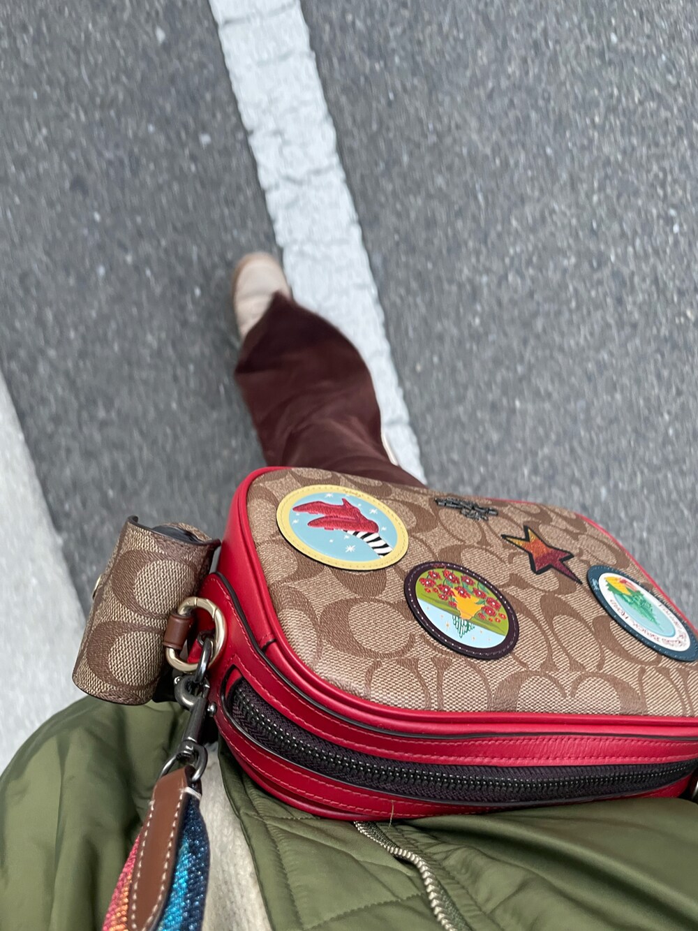 「COACH、WHO’S WHO gallery」｜「WEGOのアイテム（キャップ、ベージュ系）」を使った、アスカスさん（レディース・163cm）の冬コーディネートの2枚目の写真