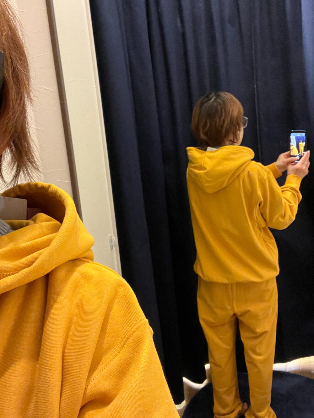 「Rodeo Crownsのアイテム（スウェット、イエロー系）」を使った、yukiさん（レディース・158cm）の冬コーディネートの2枚目の写真