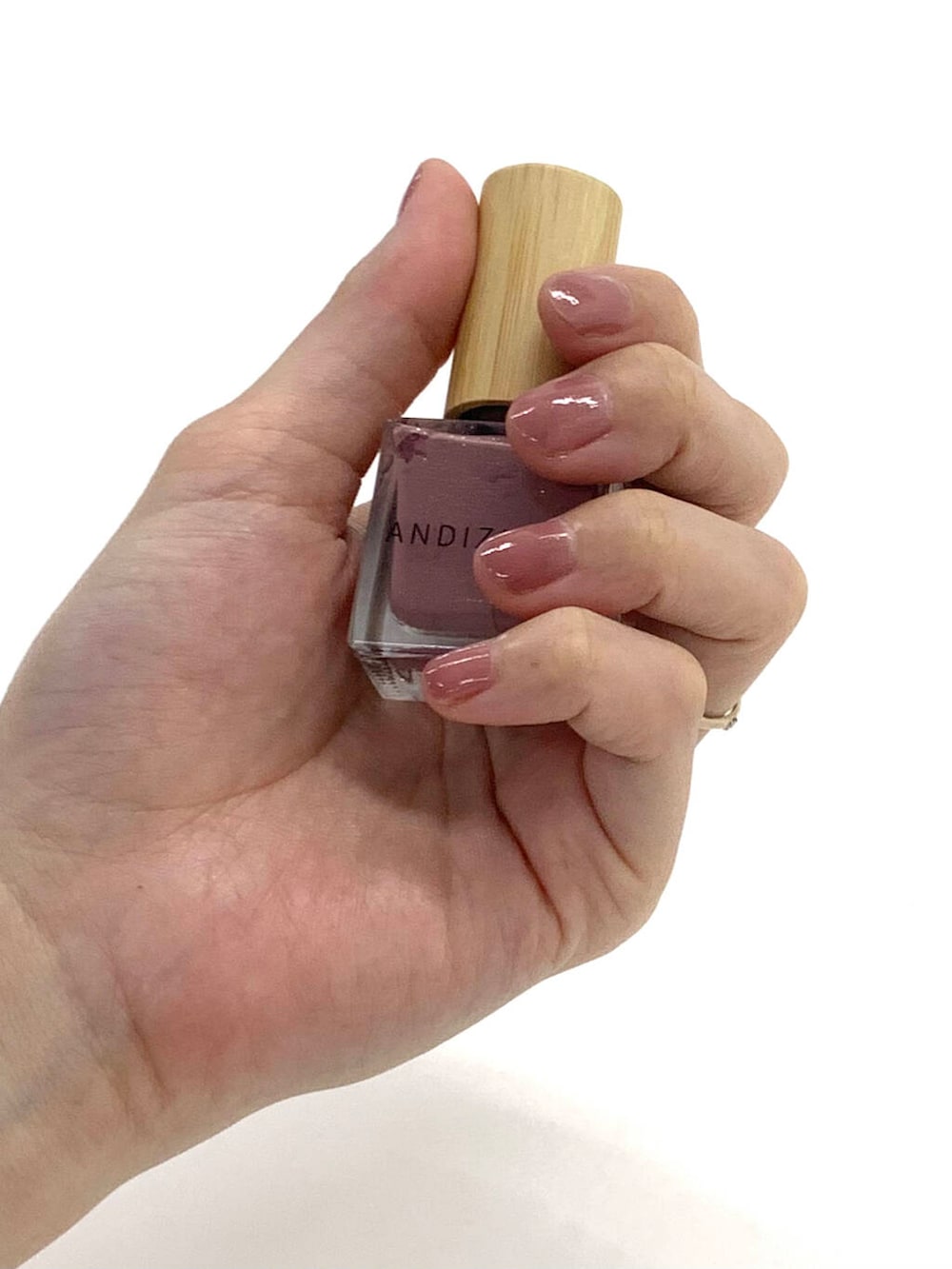 その他のその他ボディ・ヘアケア、その他のその他ボディ・ヘアケアを着用したレディースの夏コーディネートの2枚目の写真