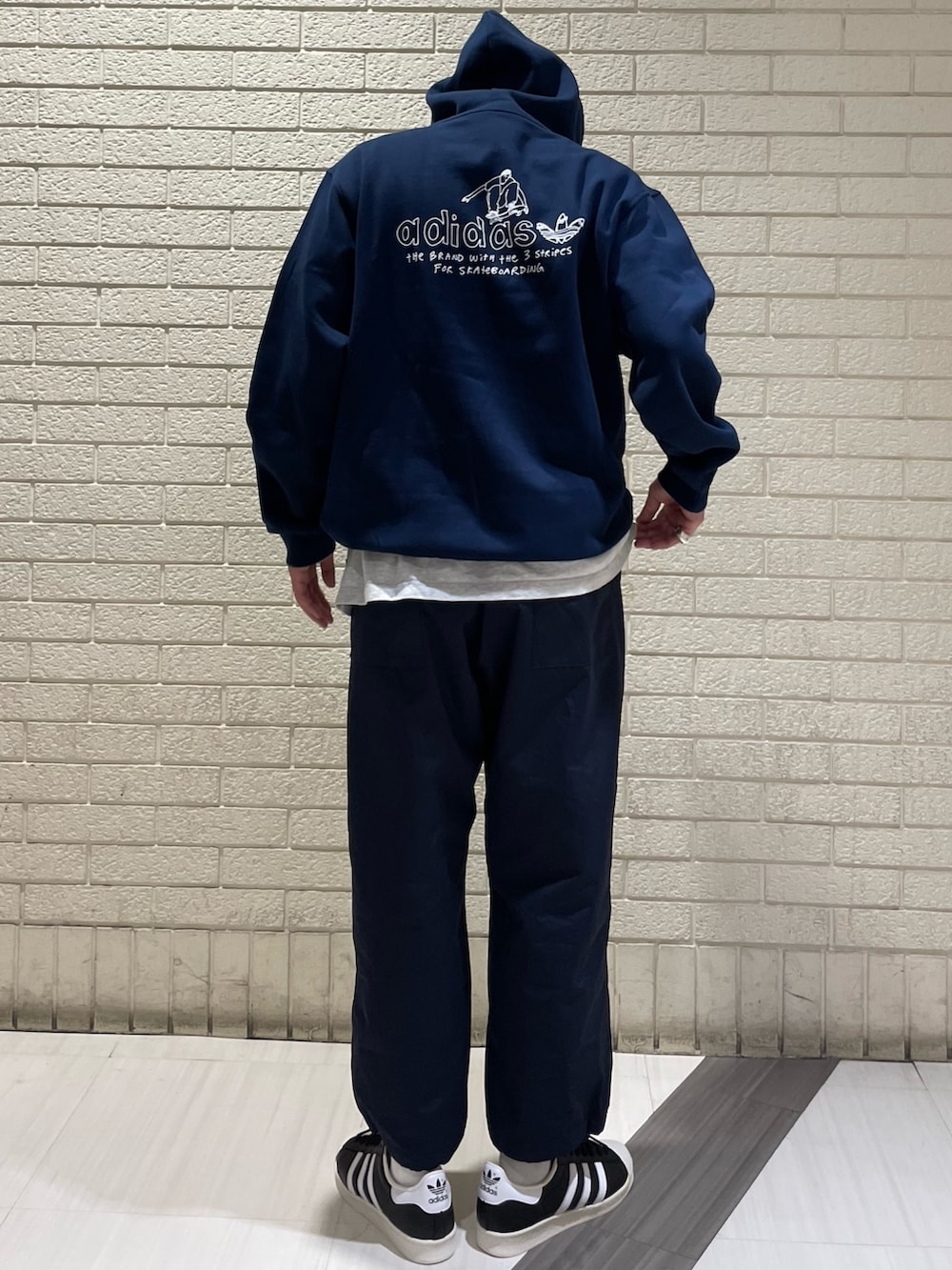 ヘンリー・ジョーンズ グラフィックパーカー、スーパースター 82