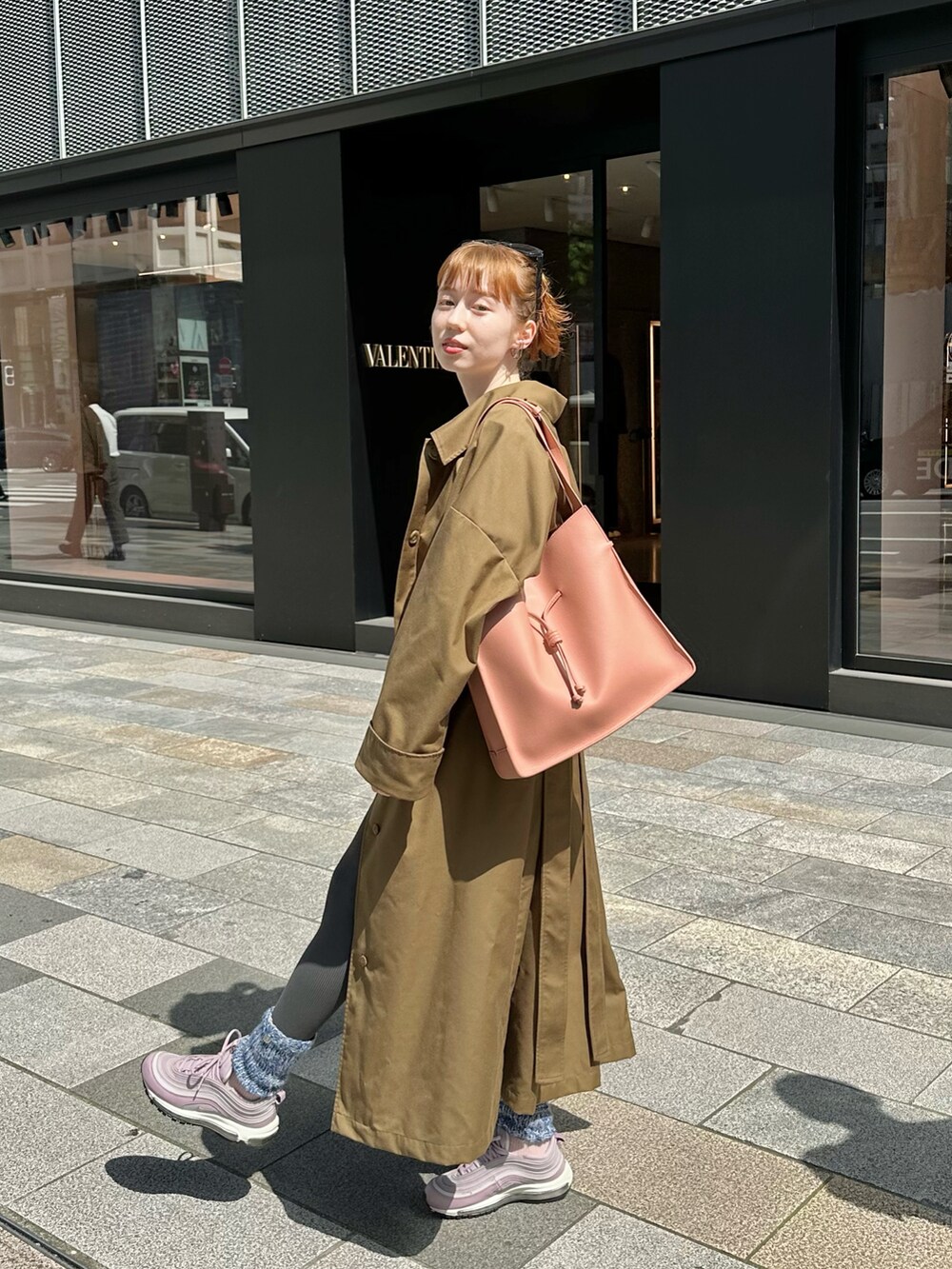「カジュアルコーデ、大人カジュアル、トレーニング、スポーツミックス」｜「von holzhausenのアイテム（トートバッグ、ピンク系）」を使った、alolceさん（レディース・160cm）の春コーディネートの4枚目の写真