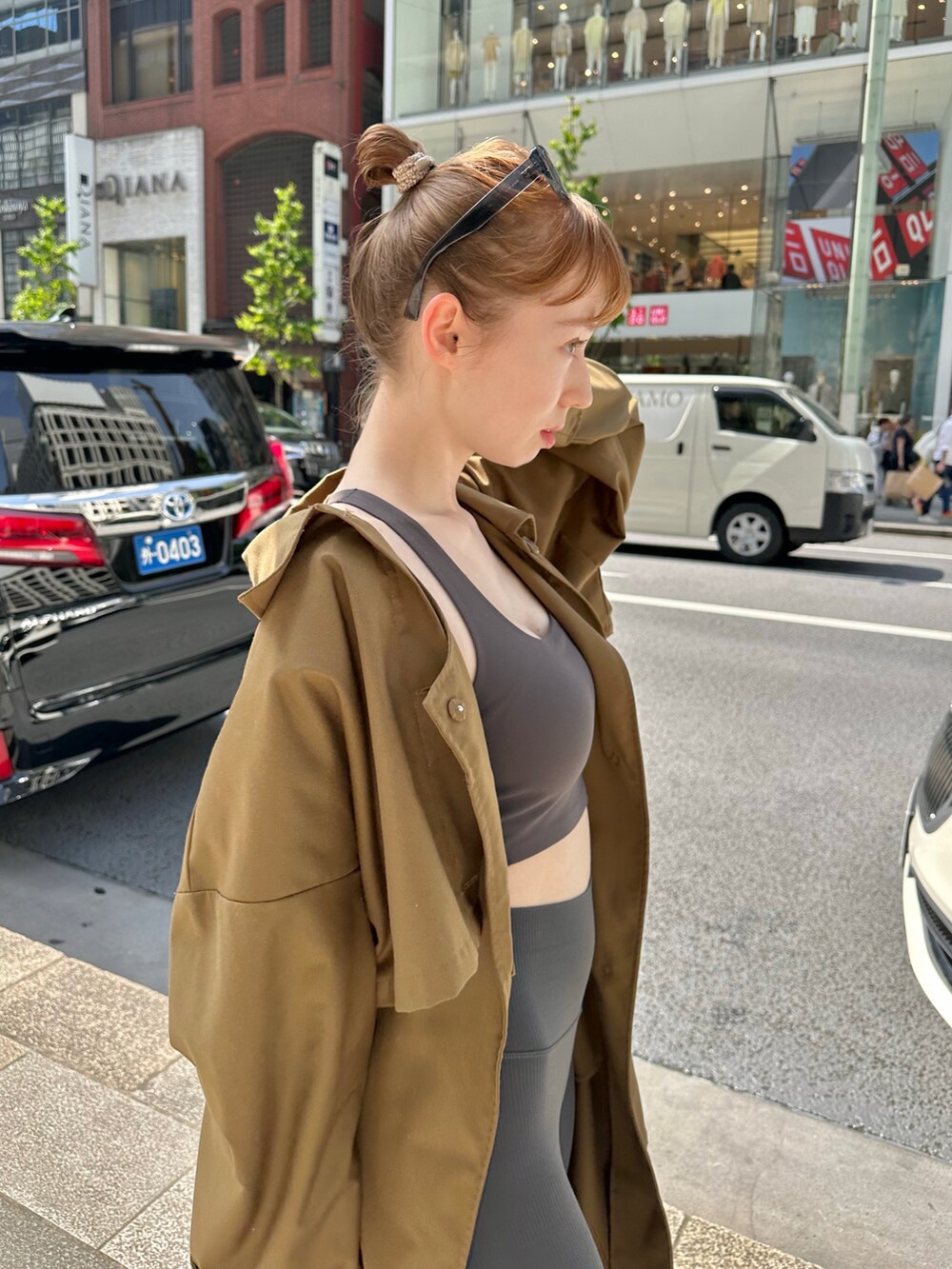 「カジュアルコーデ、大人カジュアル、トレーニング、スポーツミックス」｜「von holzhausenのアイテム（トートバッグ、ピンク系）」を使った、alolceさん（レディース・160cm）の春コーディネートの3枚目の写真
