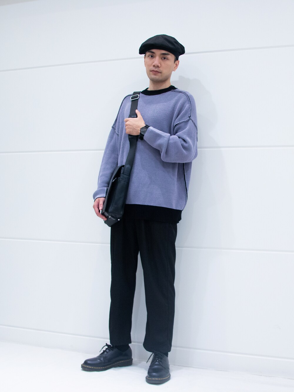 「休日スタイル、UNIQLO、Martens、Taiwan、ootd、シンプル、おしゃれさんと繋がりたい、ゆるコーデ」｜「HAREのアイテム（トップス、パープル系）」を使った、Nano✨さん（メンズ・175cm）の春コーディネートの3枚目の写真