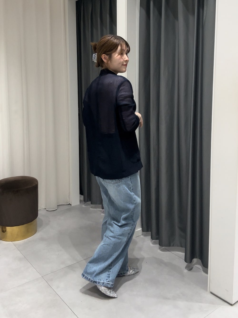 「DouDouのメッシュダブルジャケット（テーラードジャケット、ブルー系）」を使った、Hinako Satoさん（レディース・159cm）の春コーディネートの5枚目の写真