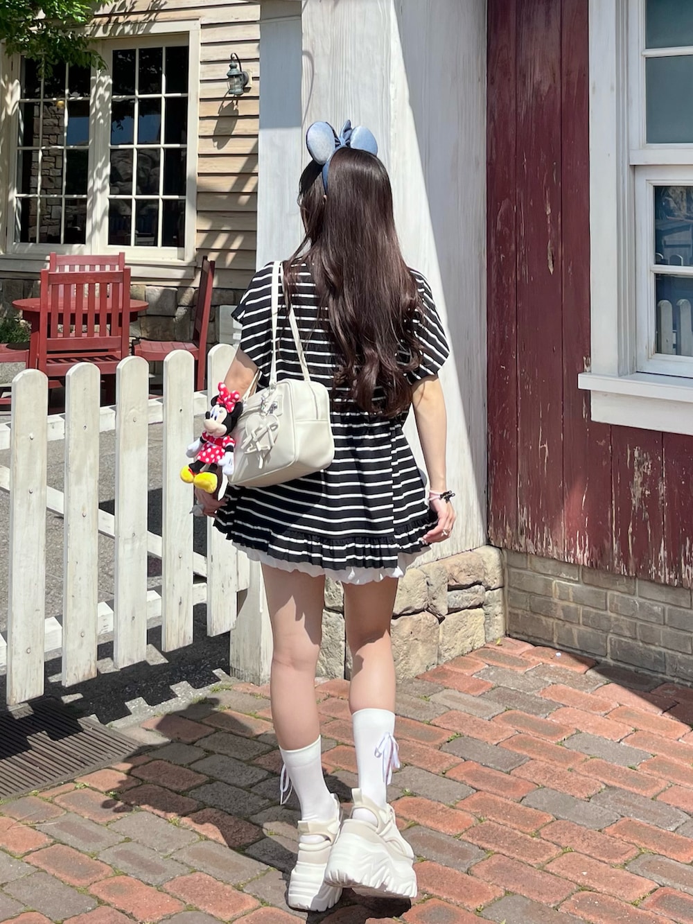 「夏コーデ、おでかけコーデ、厚底シューズ、フェミニンカジュアル、デザイントップス、夏服、ディズニーコーデ、ボーダー、低身長コーデ、カジュアルガーリー、厚底サンダル、テーマパーク」｜「FREAK'S STOREのワンポイントハート刺繍 切替Tシャツ（Tシャツ/カットソー、その他）」を使った、miyu Ӧさん（レディース・148cm）の夏コーディネートの3枚目の写真