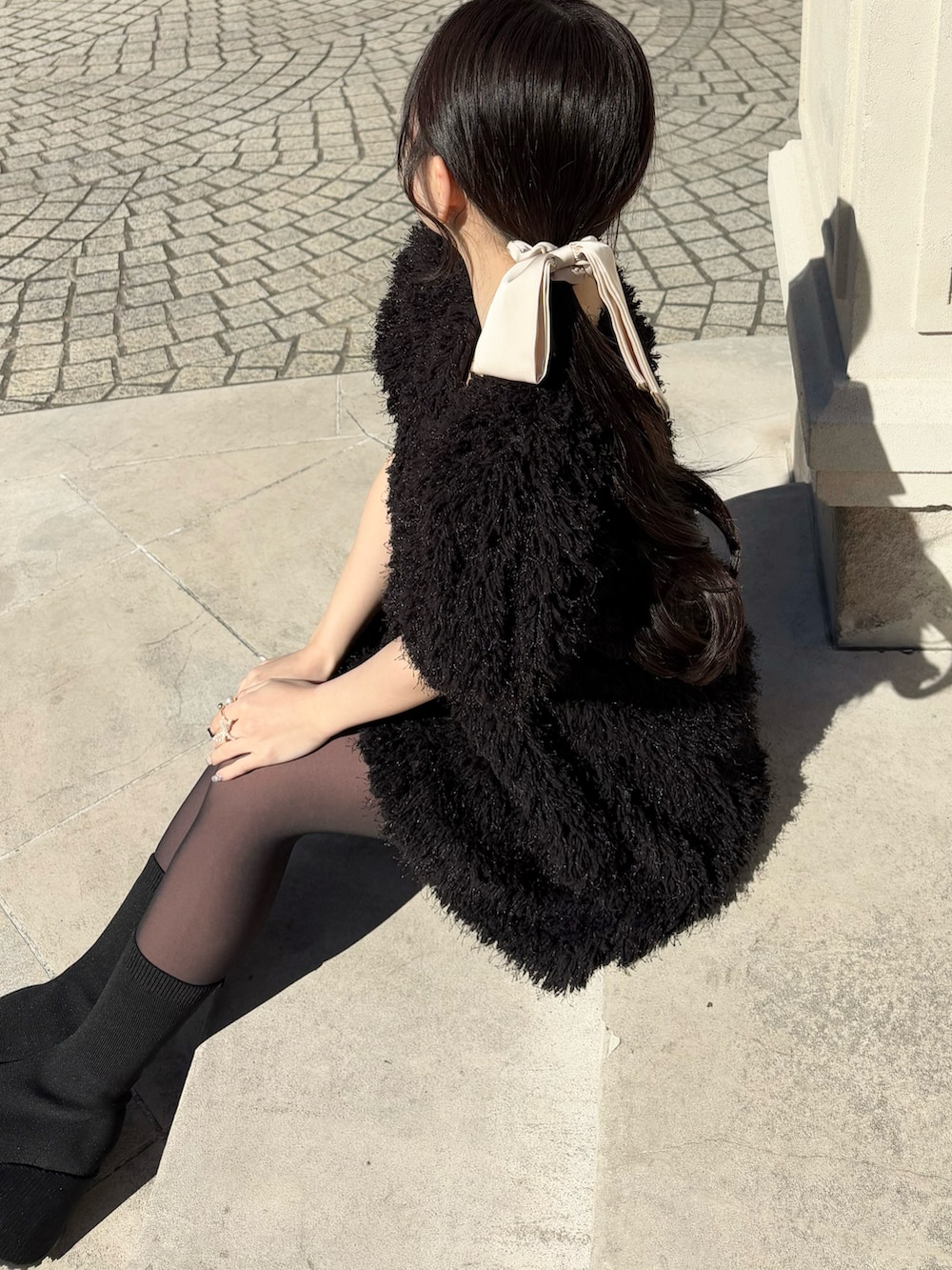 「今日のコーデ、春服、休日スタイル、ワンピ―ス、オトナガーリー、低身長コーデ、ショートブーツ、ブーツ、春服みてみて、春コーデ、ブラックコーデ、umm.claïr」|「umm.claïrのアイテム(ワンピース、ブラック系)」を使った、miyu Ӧさん(レディース・149cm)の春コーディネートの2枚目の写真