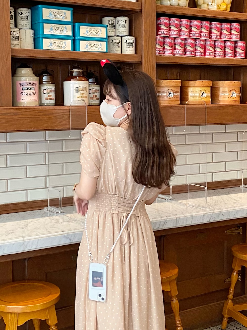 「夏コーデ、今日のコーデ、大人かわいい、休日コーデ、カラーコーデ、低身長コーデ、GRL、プチプラコーデ、大人ガーリー、ワンピース」｜「HeatherのWベルトボリュームサンダル  268953（サンダル、ホワイト系）」を使った、miyu Ӧさん（レディース・148cm）の夏コーディネートの2枚目の写真