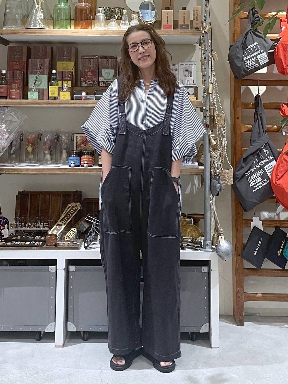 【新品】ニコアンド てぃらさん チノワークサロペット キャメル M niko and… ニコアンド てぃら プロデュース チノワーク