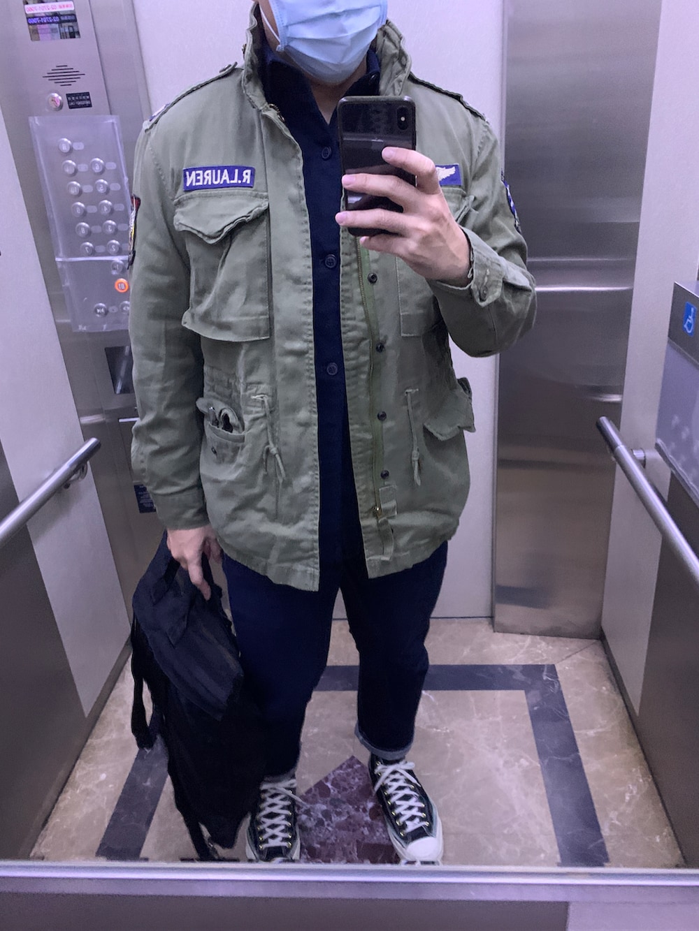 「Polo Ralph Lauren、POLO、M65」｜「POLO RALPH LAURENのアイテム（ミリタリージャケット、グリーン系）」を使った、ian3chenさん（メンズ・175cm）の秋コーディネートの2枚目の写真