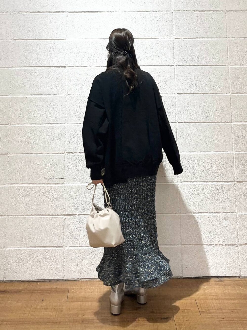 「ローリーズスタイル_LOWRYS FARM、カジュアル、LOWRYS FARM、春コーデ、春服みてみて、新作」｜「LOWRYS FARMのストレッチヒールブーツ　140507（ブーツ、シルバー系）」を使った、saaaki0217さん（レディース・160cm）の冬コーディネートの3枚目の写真