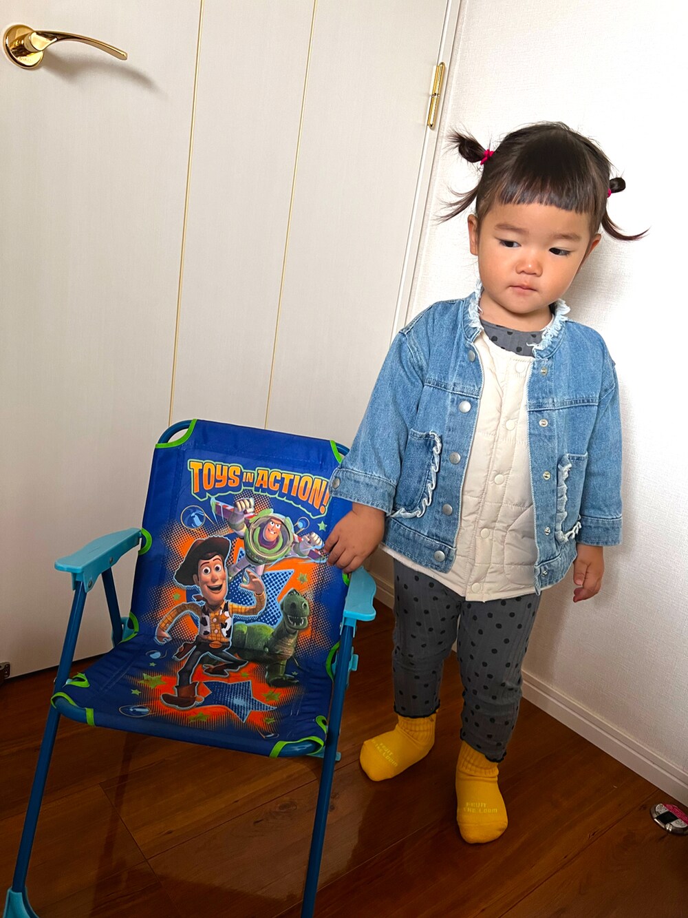 「秋服、女の子コーデ、秋🍁コーデ、100cm」|「petit mainのアイテム(ノーカラージャケット、ベージュ系)」を使った、Senapi⭐︎さん(キッズ・100cm)の秋コーディネートの2枚目の写真