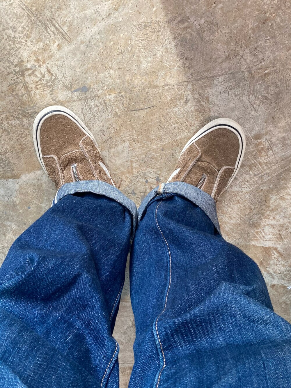 「カジュアルコーデ、メンズライク、スニーカー、スニーカーコーデ、古着、古着MIX、デニム、デニムパンツ、patagonia、nonnative、orslow、nonnative×vans、レイヤードスタイル、BEAMS BOY、フリース」｜「BEAMS BOYのアイテム（デニムパンツ、ブルー系）」を使った、mariさん（レディース・150cm）の冬コーディネートの5枚目の写真