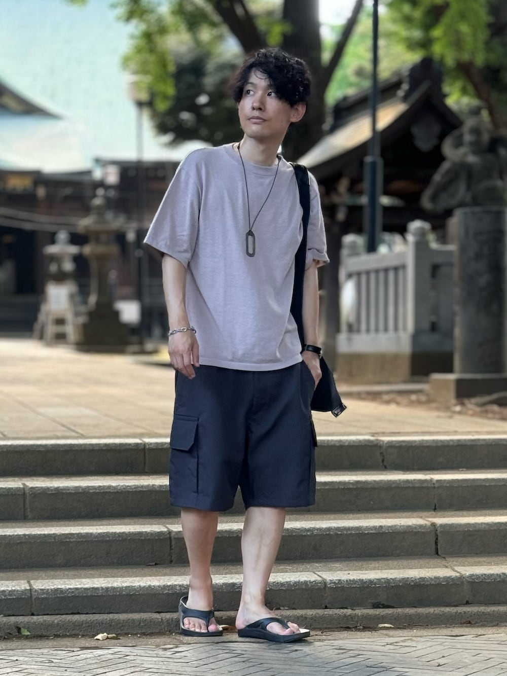 「夏コーデ、夏、夏だ！Tシャツ着よう！、ニットTシャツ、大人カジュアル、大人コーデ、ラフコーデ、ラフ、シンプル、シンプルコーデ、シンプルスタイル、WEARyouthコーデ、低身長、低身長コーデ、ショートパンツ」｜「LION HEARTの【限定展開】LH-1 ヴァリアスチェーンブレスレット/サージカルステンレス316L（金属アレルギー対応）（ブレスレット、その他）」を使った、ゆっきーさん（骨格ウェーブ・メンズ・165cm）の夏コーディネートの2枚目の写真