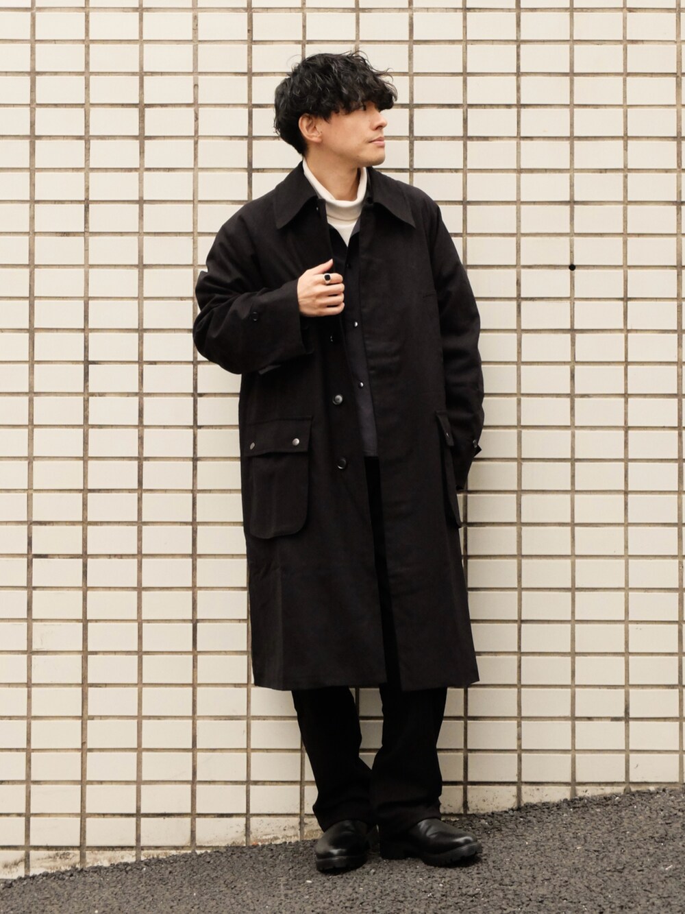 RHYTHR（リズル）ステンカラーコート ゆっきー｜RHYTHRのステンカラーコートを使ったコーディネート - WEAR