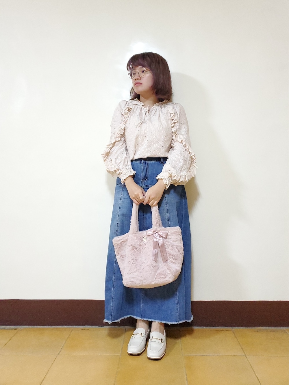 「WEARハロウィン2022、大人カジュアル、大人コーデ、低身長、低身長コーデ、刺繍、刺繍シャツ、ootd、休閒、夏、麻」｜「COCO DEALのアイテム（シャツ/ブラウス、ベージュ系）」を使った、呱呱🍯さん（レディース・152cm）の秋コーディネートの4枚目の写真
