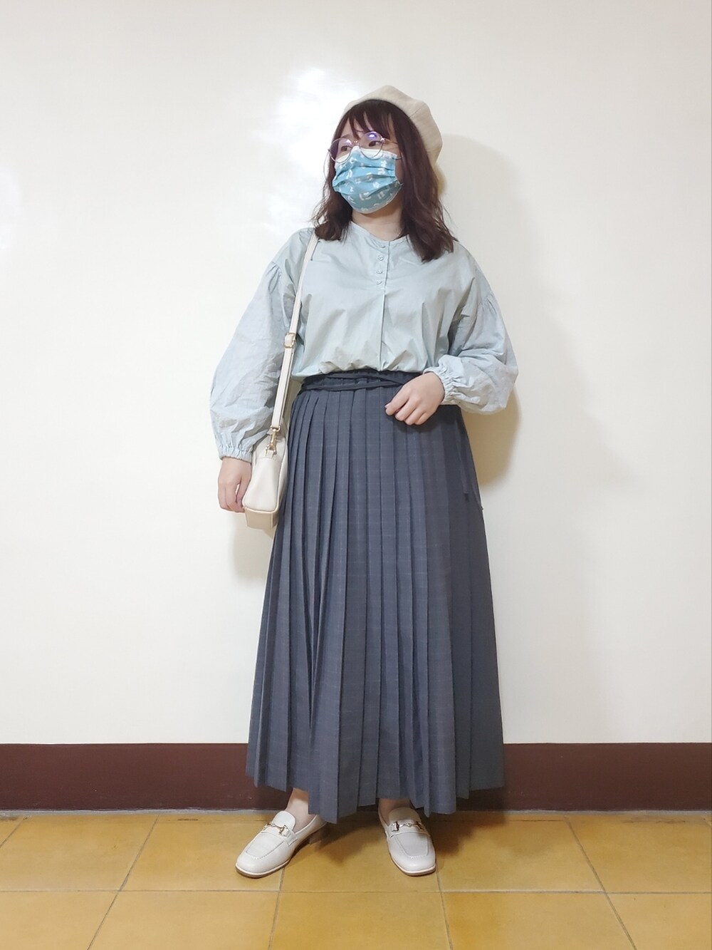 「いまどきジャケット写真、春コーデ、大人カジュアル、大人かわいい、低身長、刺繍シャツ、ootd」｜「Samansa Mos2のアイテム（ノーカラージャケット、ベージュ系）」を使った、呱呱🍯さん（レディース・152cm）の春コーディネートの3枚目の写真