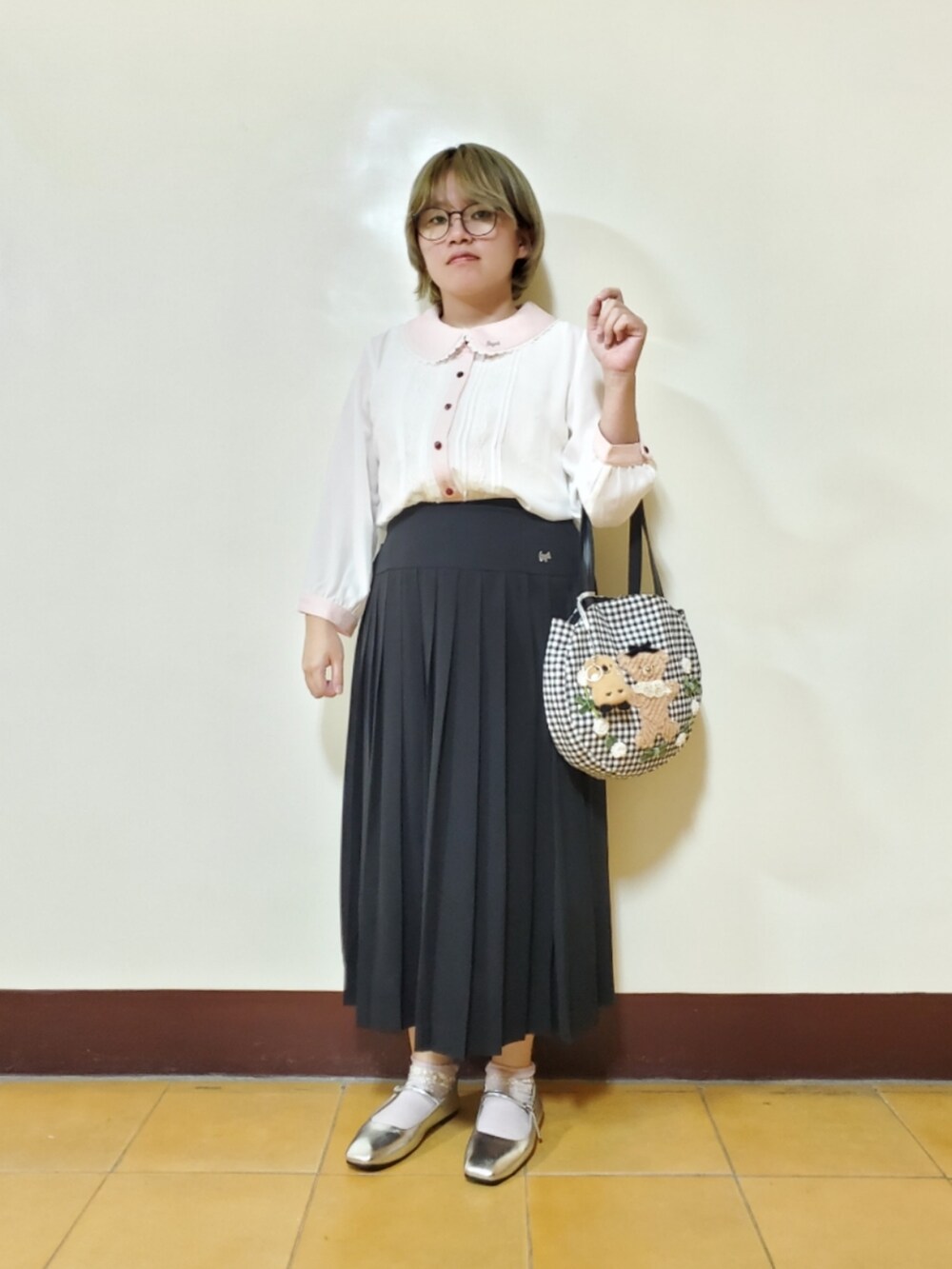「古着MIX、ootd、夏、春コーデ、春夏コーデ　、低身長、低身長女子、大人コーデ、大人女子、出勤コーデ」｜「Scottish Houseのアイテム（シャツ/ブラウス、ホワイト系）」を使った、呱呱🍯さん（レディース・152cm）の夏コーディネートの2枚目の写真