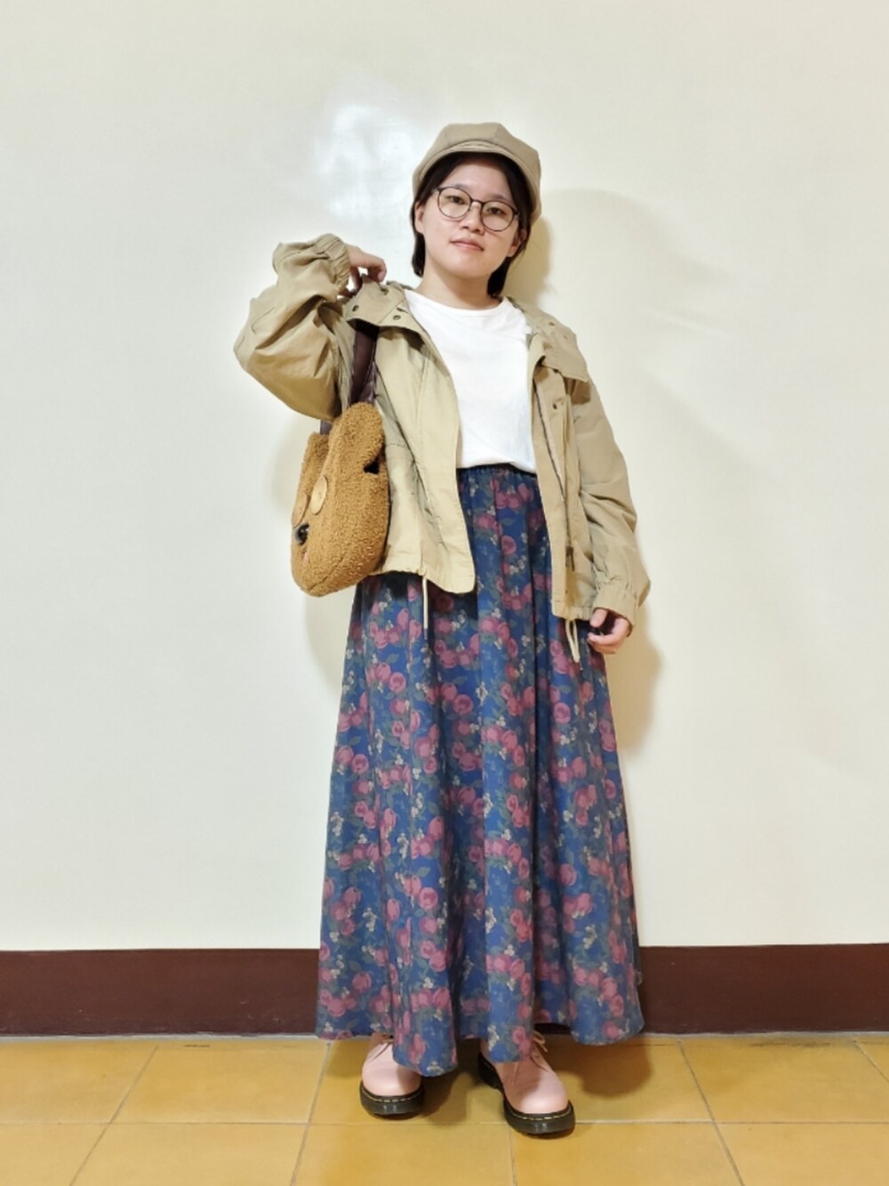 「新星WEARISTAにエントリー、ootd、街頭穿搭、復古、休閒、大人カジュアル、大人コーデ、低身長、低身長女子」｜「earth music&ecologyの3wayマウンテンパーカー ＊（マウンテンパーカー、ベージュ系）」を使った、呱呱🍯さん（レディース・152cm）の冬コーディネートの2枚目の写真